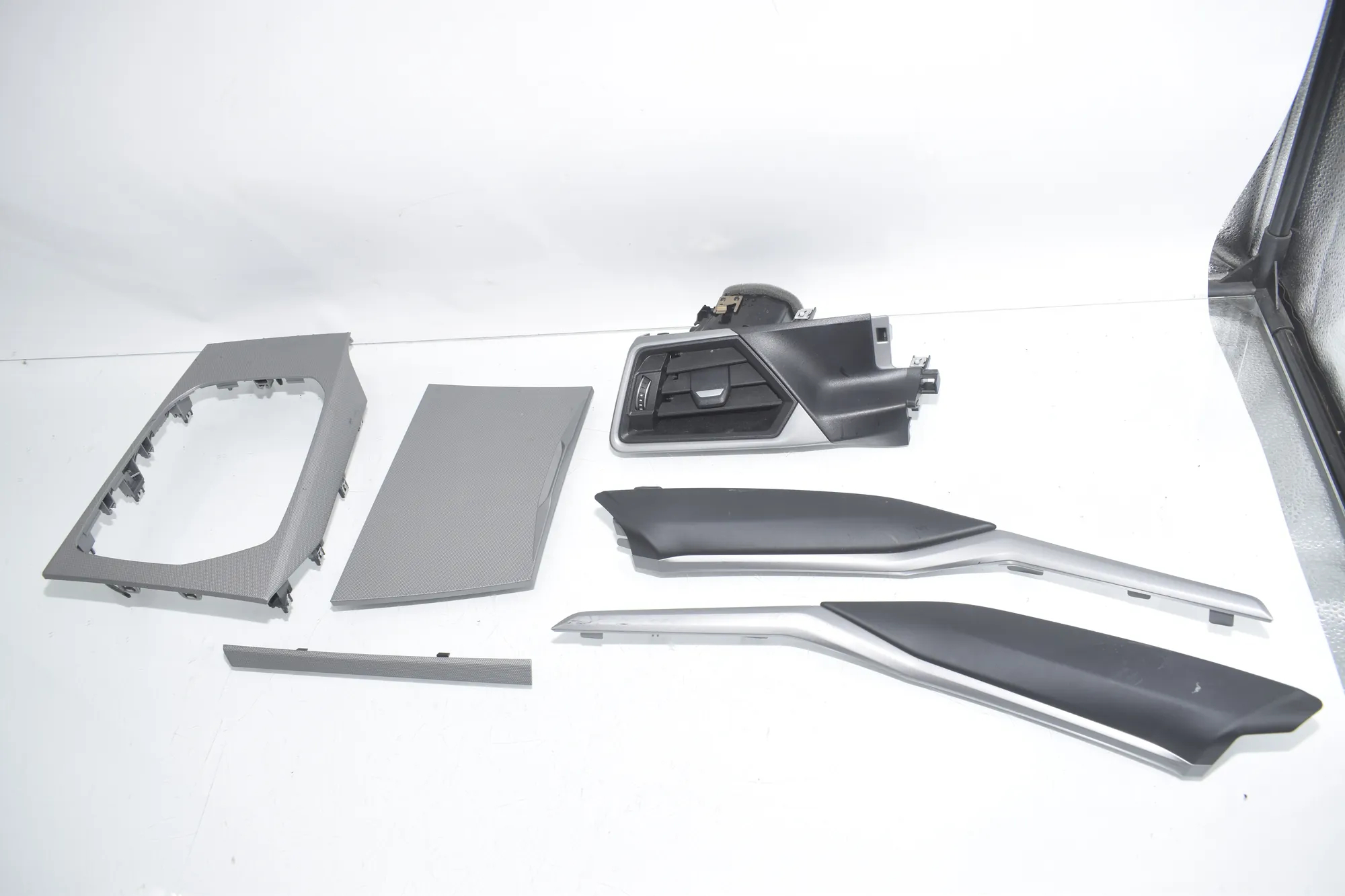 Interior Trim Strips Kit – OEM 6806780 · BMW 3 Touring (G21) (2019 - -) 320 i 2023 – 2