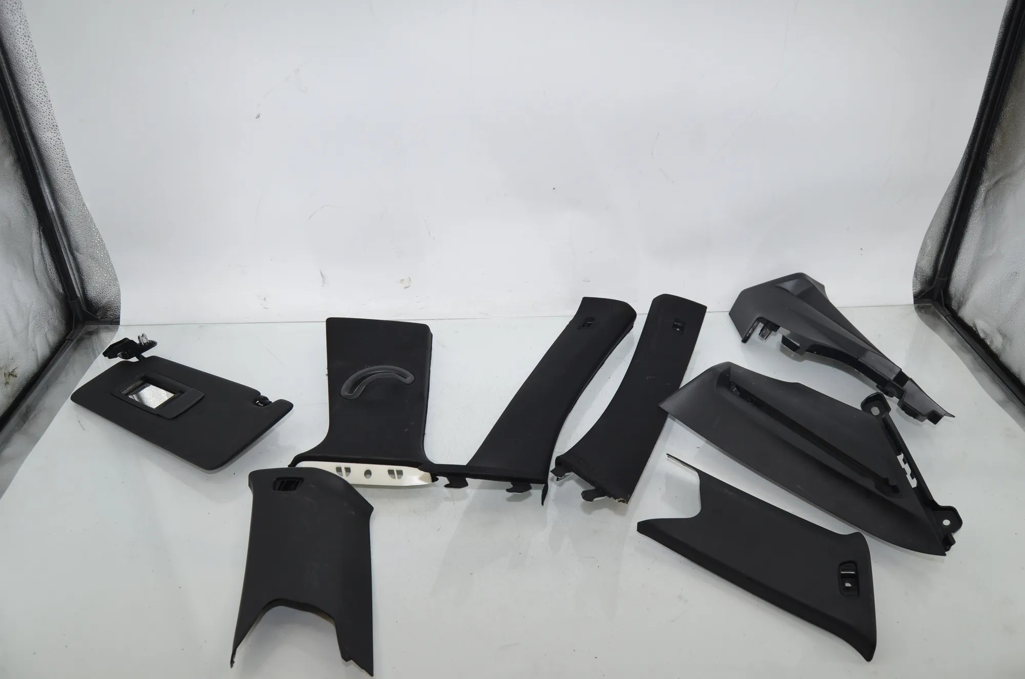 Interior Side Pillars Trim Kit – OEM 7433241 · BMW 3 Touring (G21) (2019 - -) 320 i 2023