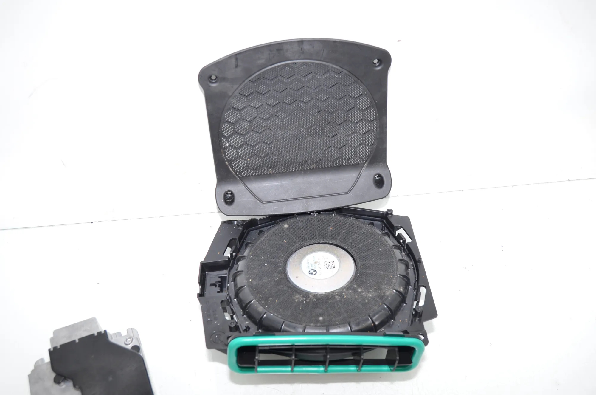 Sound Audio System Set – OEM 5A9BFA5 · BMW 3 Touring (G21) (2019 - -) 320 i 2023 – 2