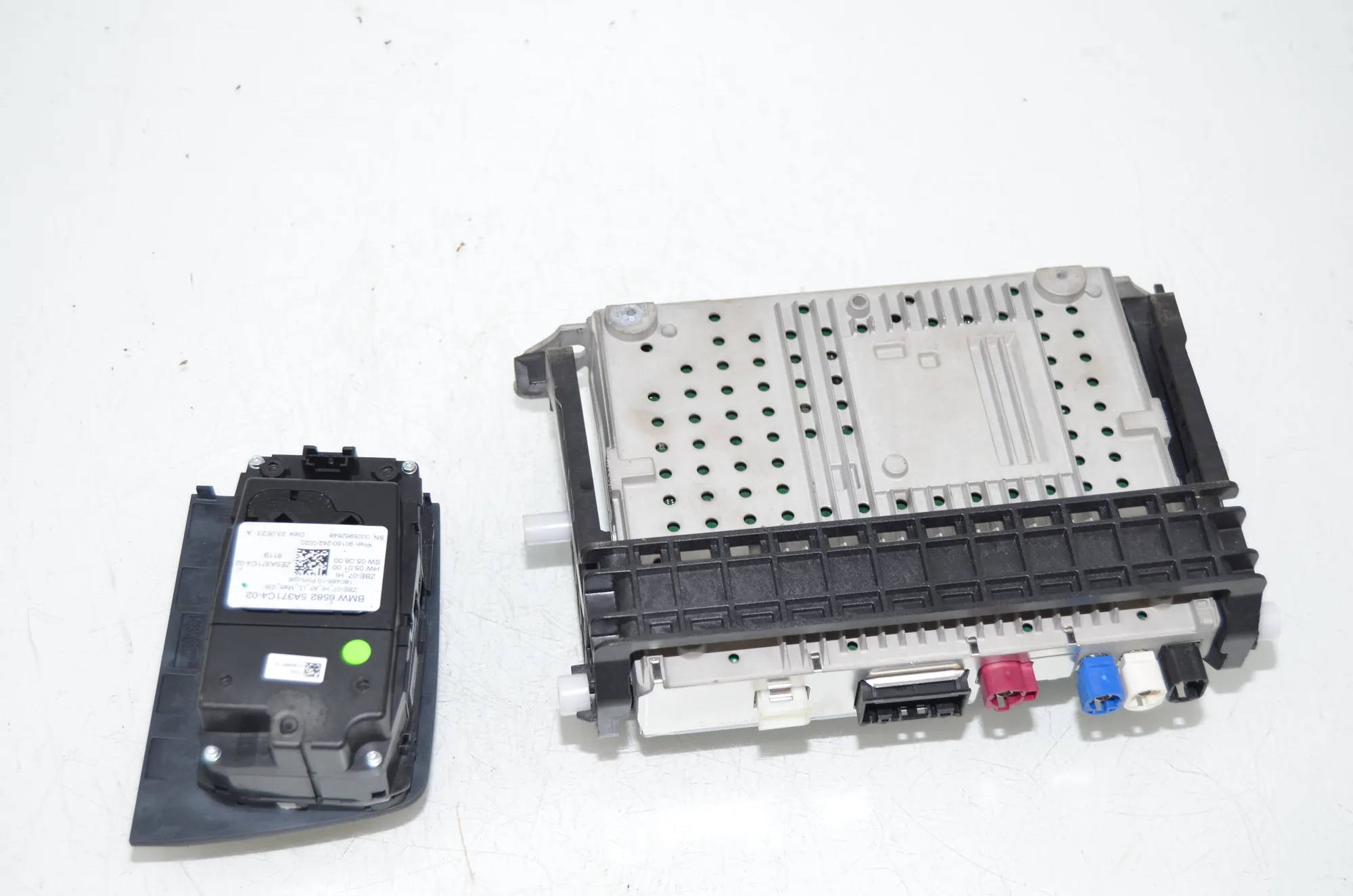 Navigation Control Unit – OEM 5A371C4 · BMW 3 Touring (G21) (2019 - -) 320 i 2023 – 3