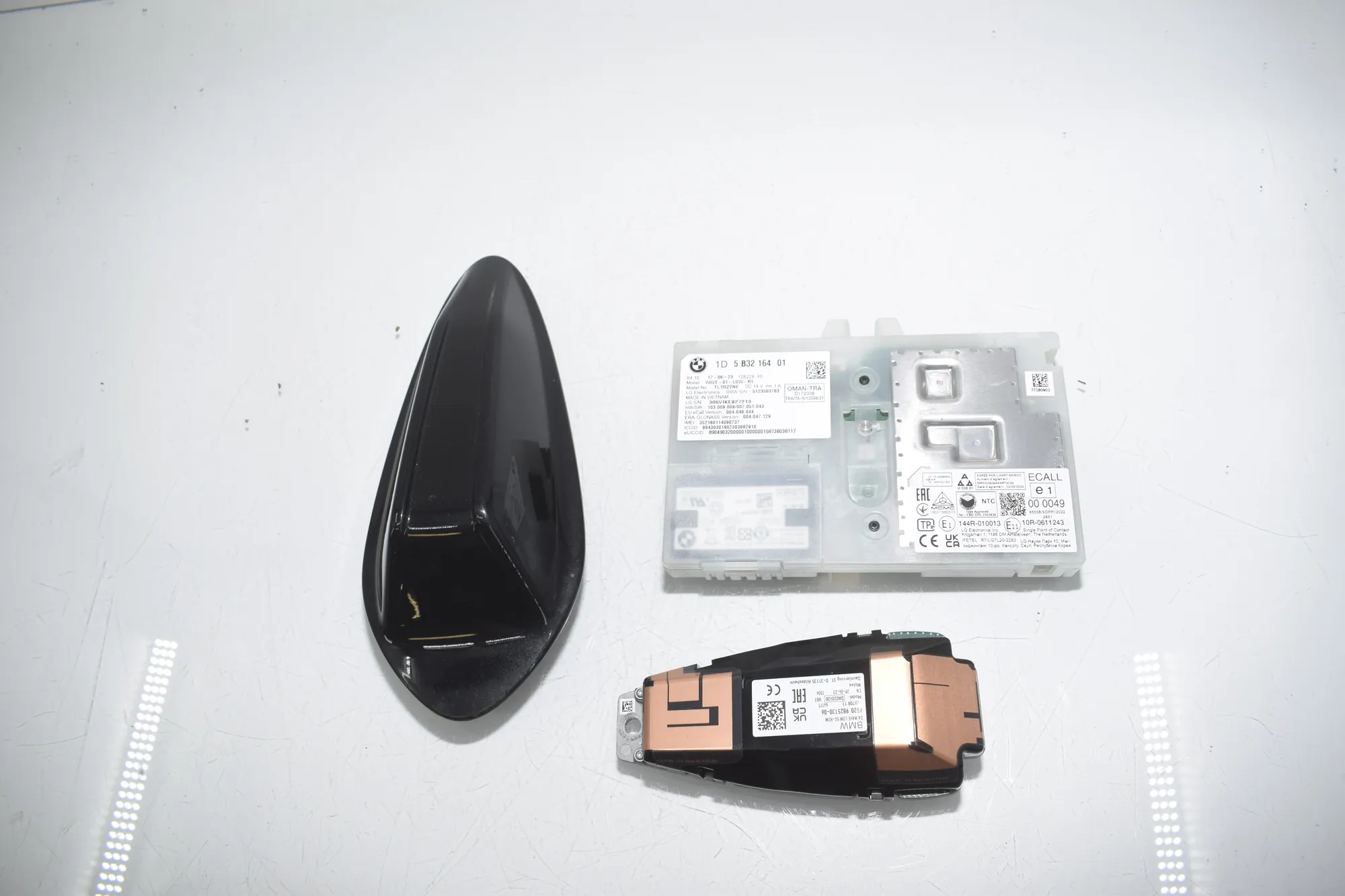 Antenna Trim – OEM 9825130 · BMW 3 Touring (G21) (2019 - -) 320 i 2023 – 2