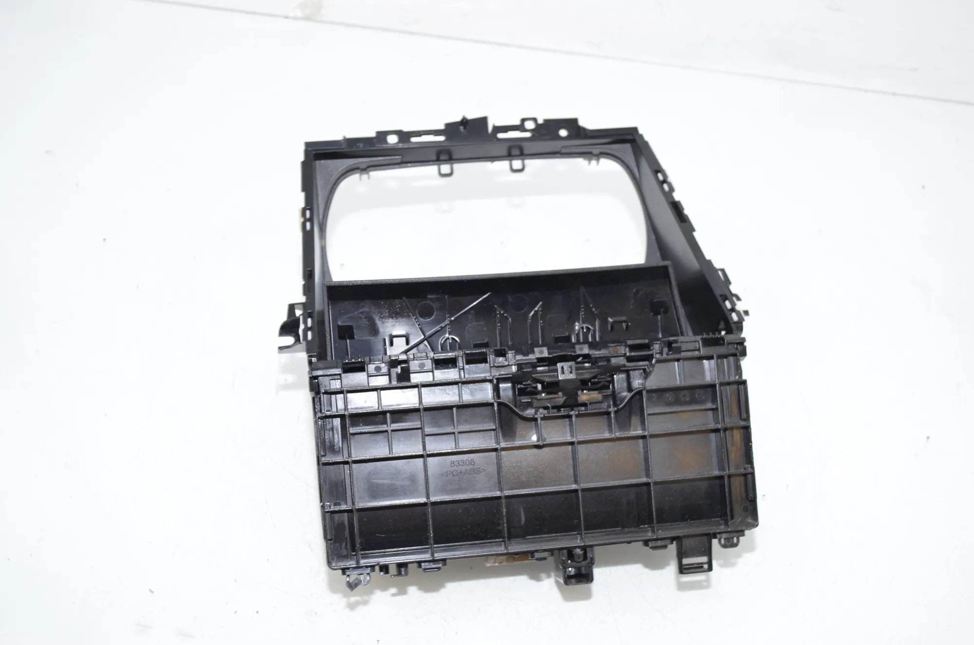 Cup Holder – OEM 5A55206 · BMW 3 Touring (G21) (2019 - -) 320 i 2023 – 4