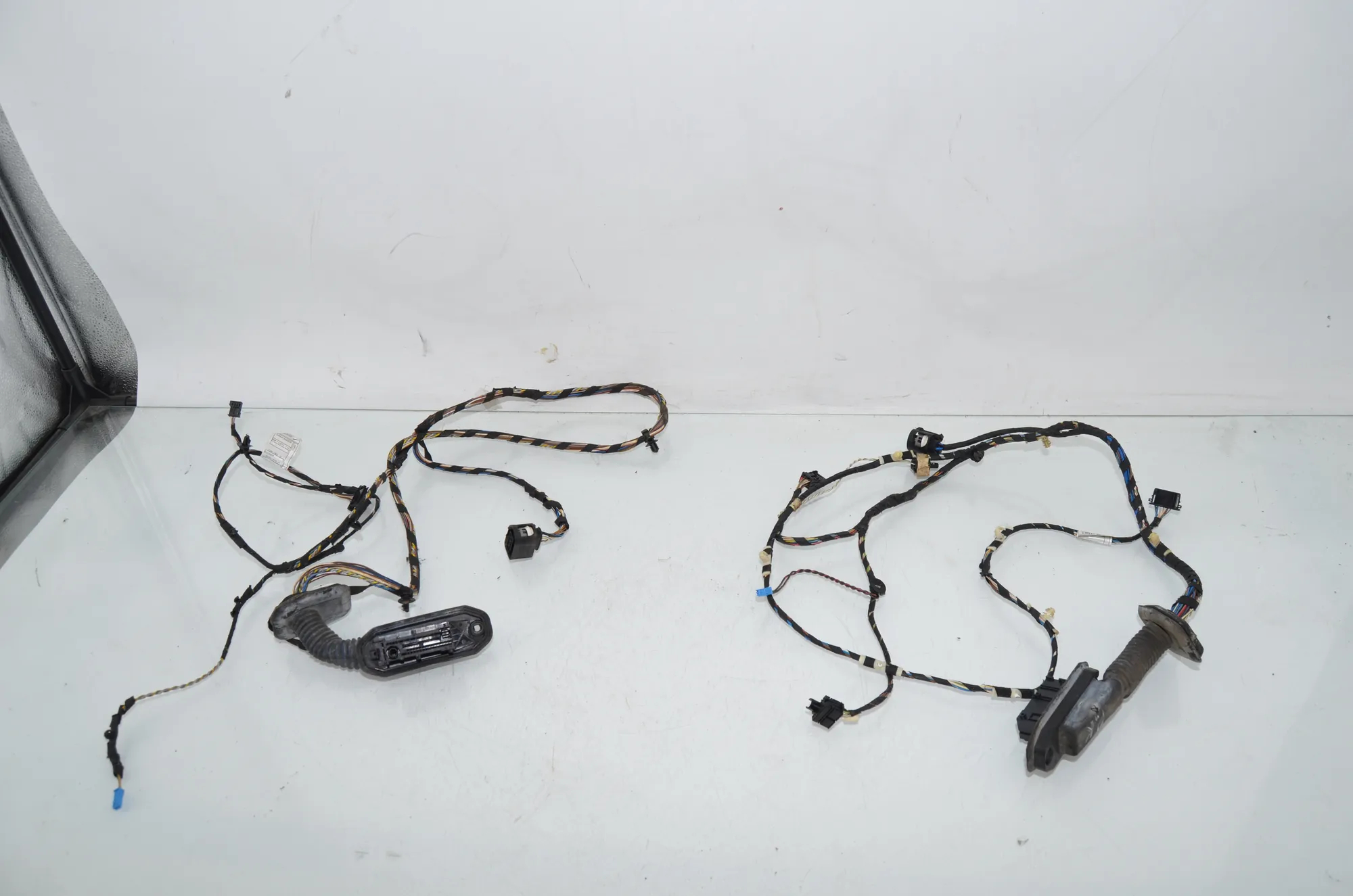 Rear Left Door Wiring – OEM 9243665 · BMW X3 (F25) xDrive 20 d 2012