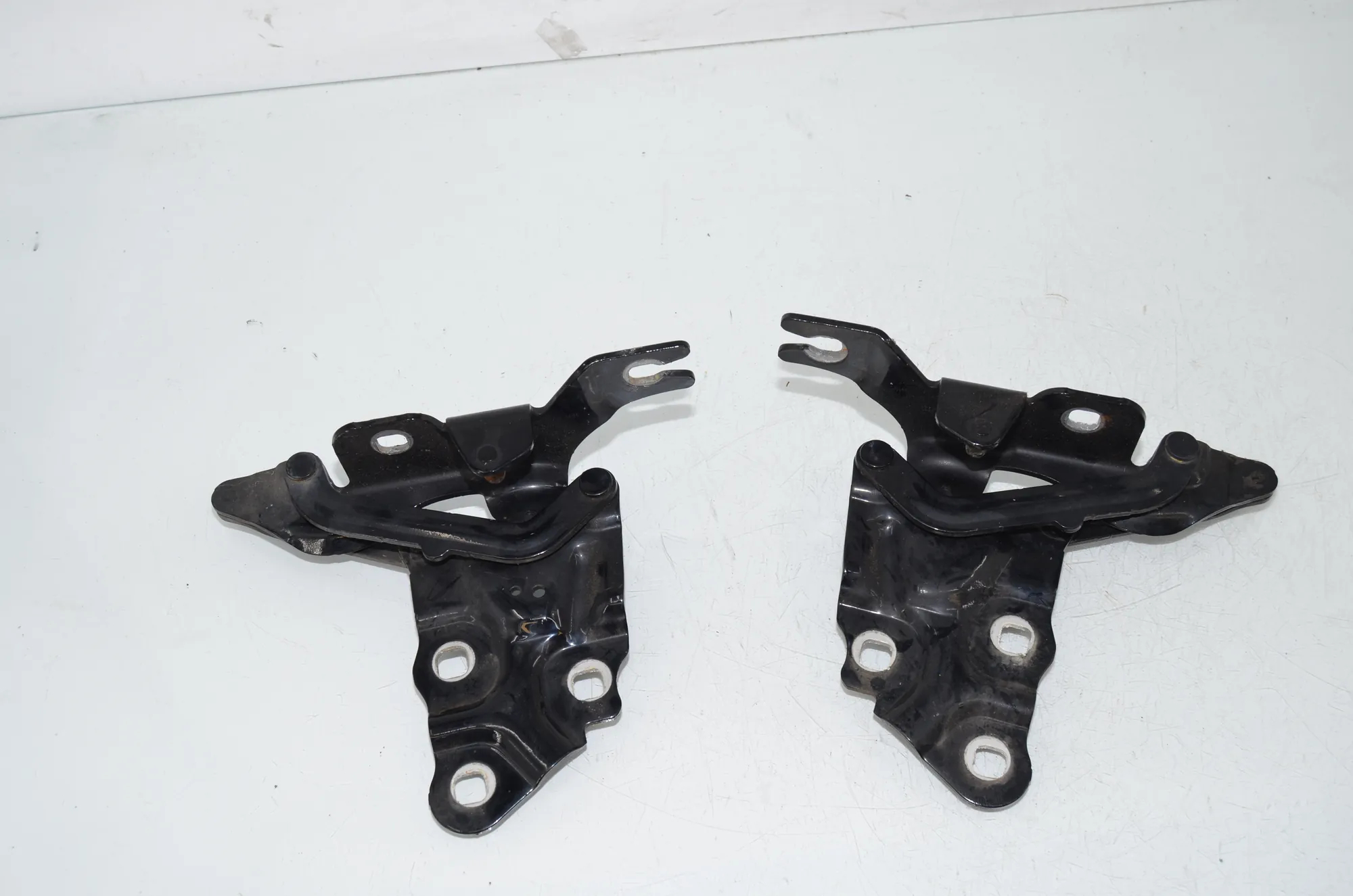 Bonnet Hood Hinge Set – OEM 7210729 · BMW X3 (F25) xDrive 20 d 2012