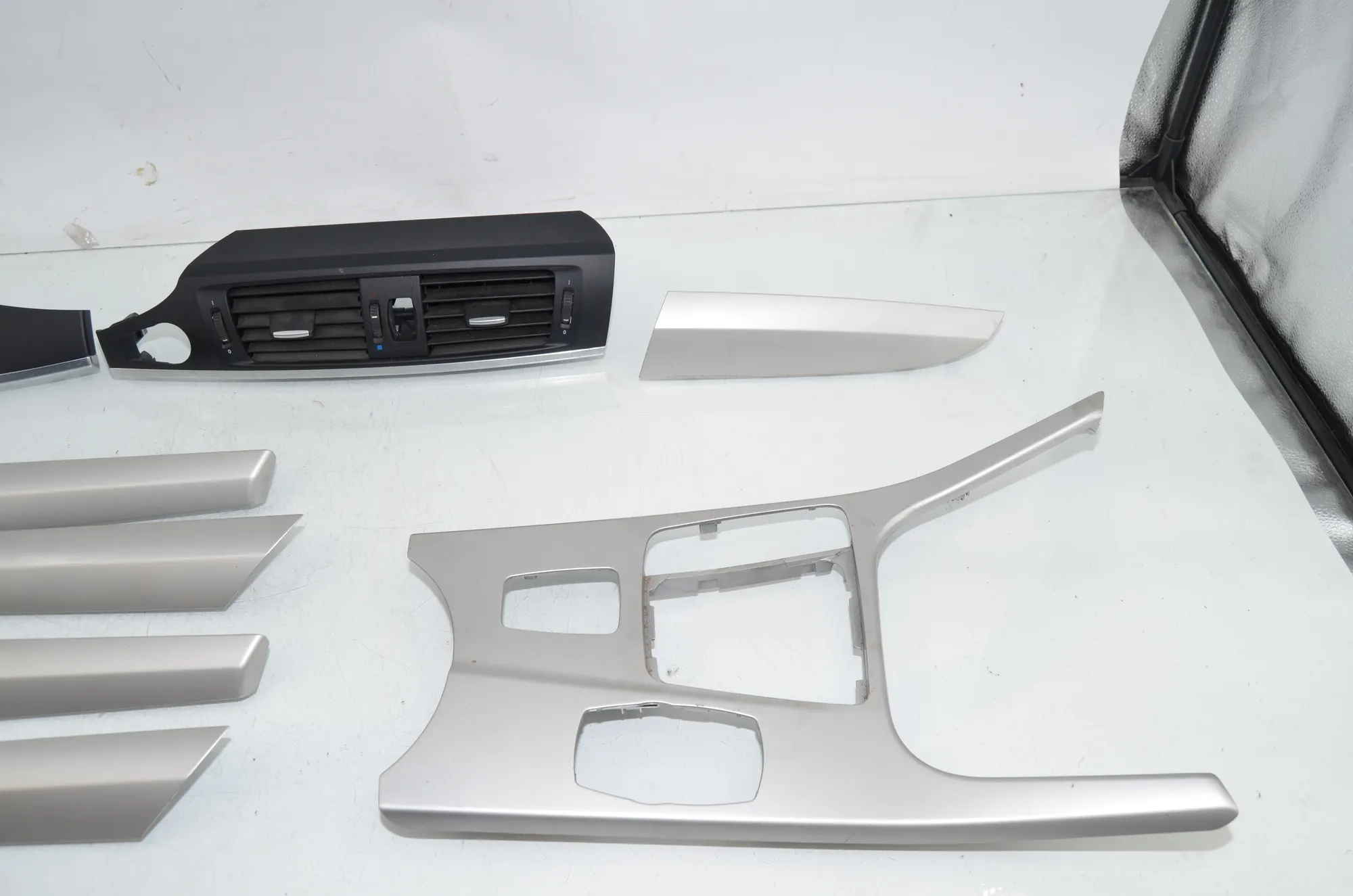 Interior Trim Strips Kit – OEM 7213071 · BMW X3 (F25) xDrive 20 d 2012 – 3
