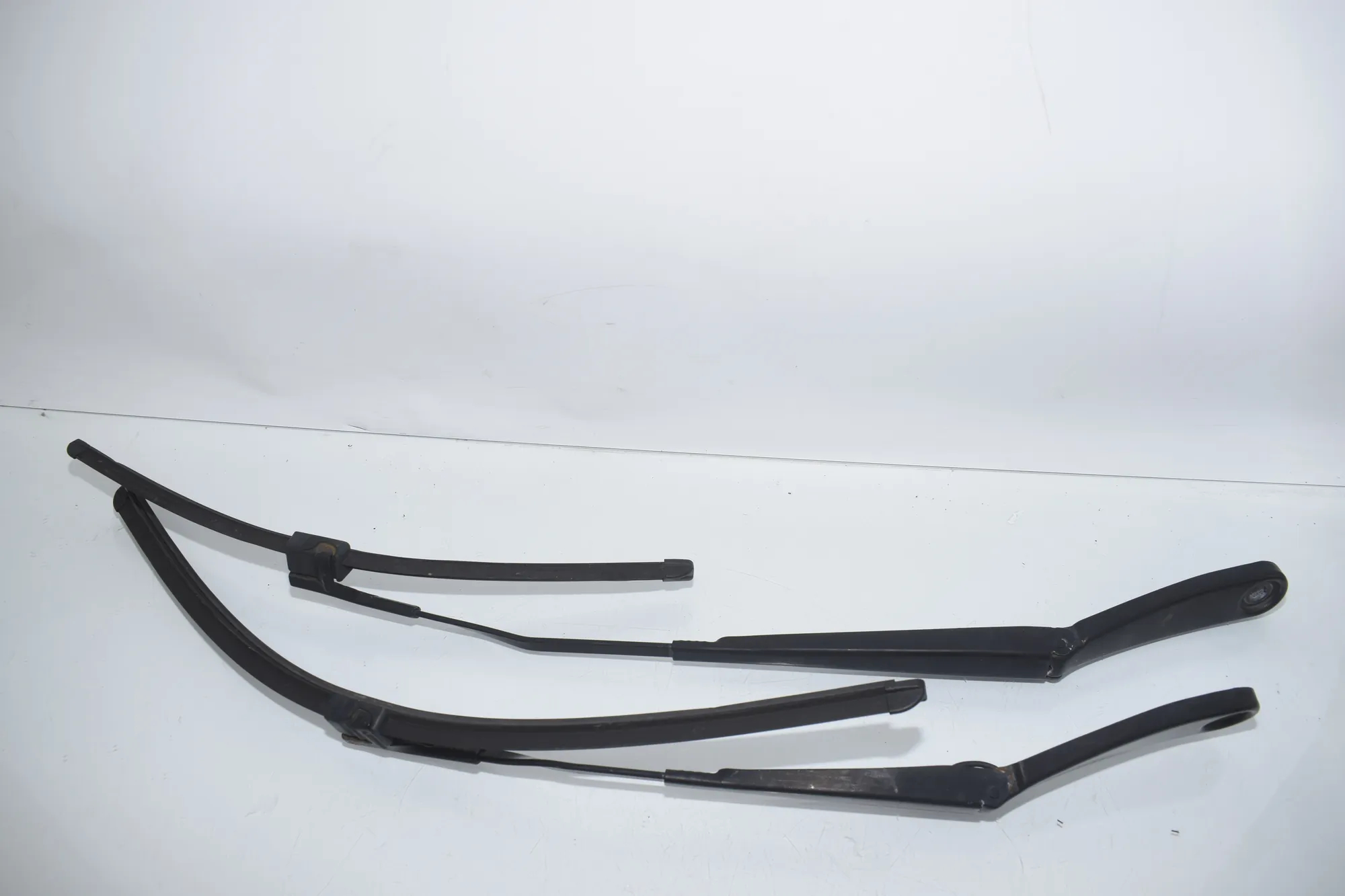 Front Wiper Arms – OEM 7213271 · BMW X3 (F25) xDrive 20 d 2012 – 2