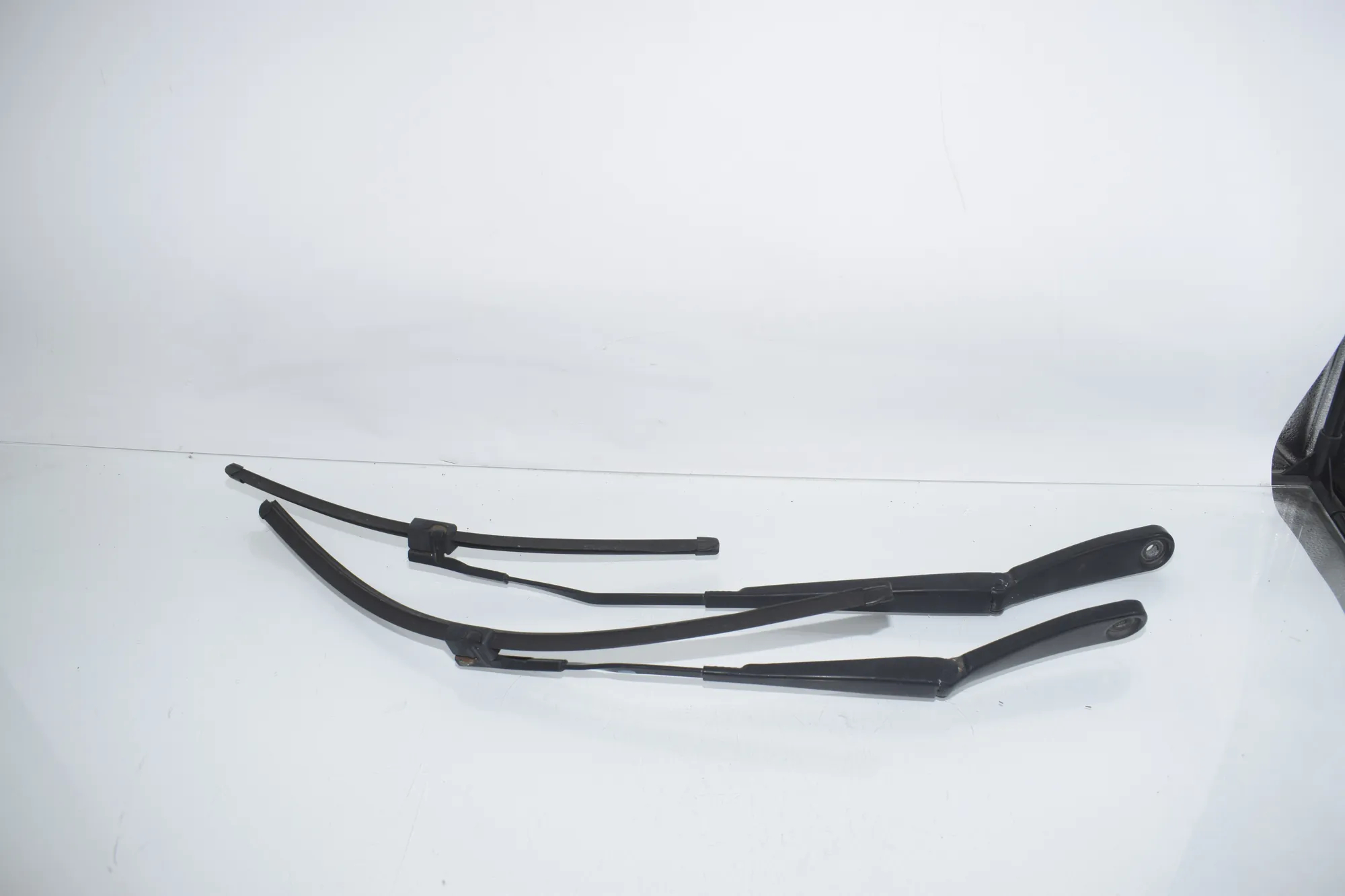 Front Wiper Arms – OEM 7213271 · BMW X3 (F25) xDrive 20 d 2012