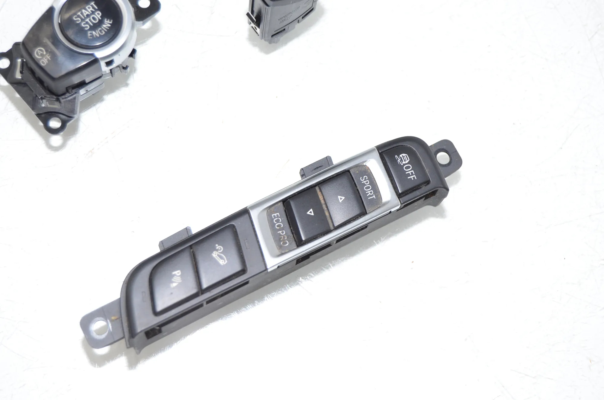 Switches – OEM 9240289 · BMW X3 (F25) xDrive 20 d 2012 – 2