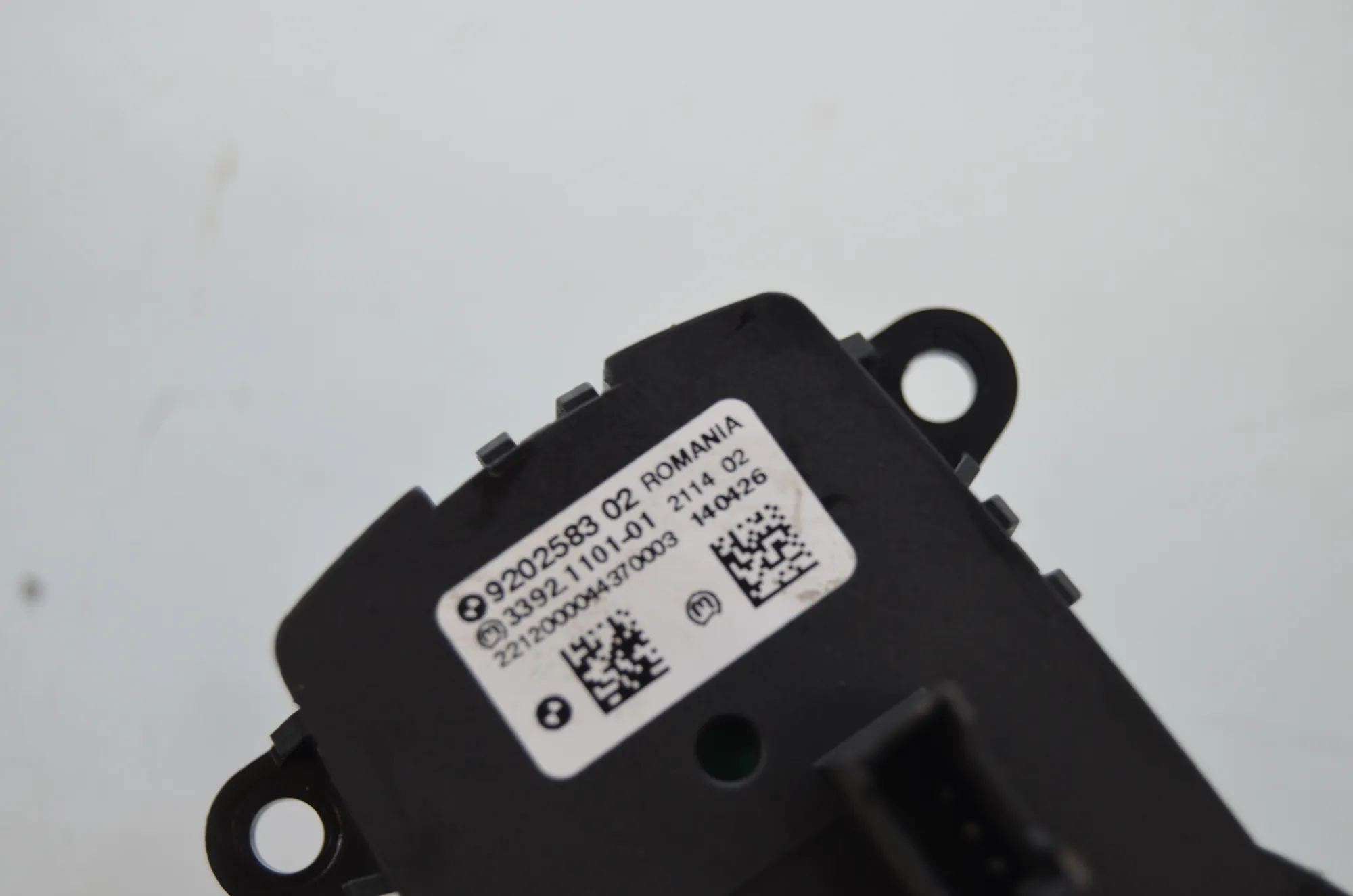 Headlight Switch Control Unit – OEM 9202583 · BMW X3 (F25) xDrive 20 d 2012 – 4