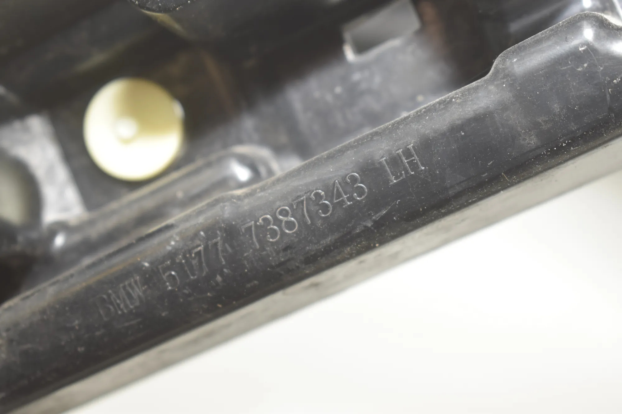 Sideskirt Bracket – OEM 7387348 · BMW 5 (G30) (2016 - -) 540 i 2017 – 6