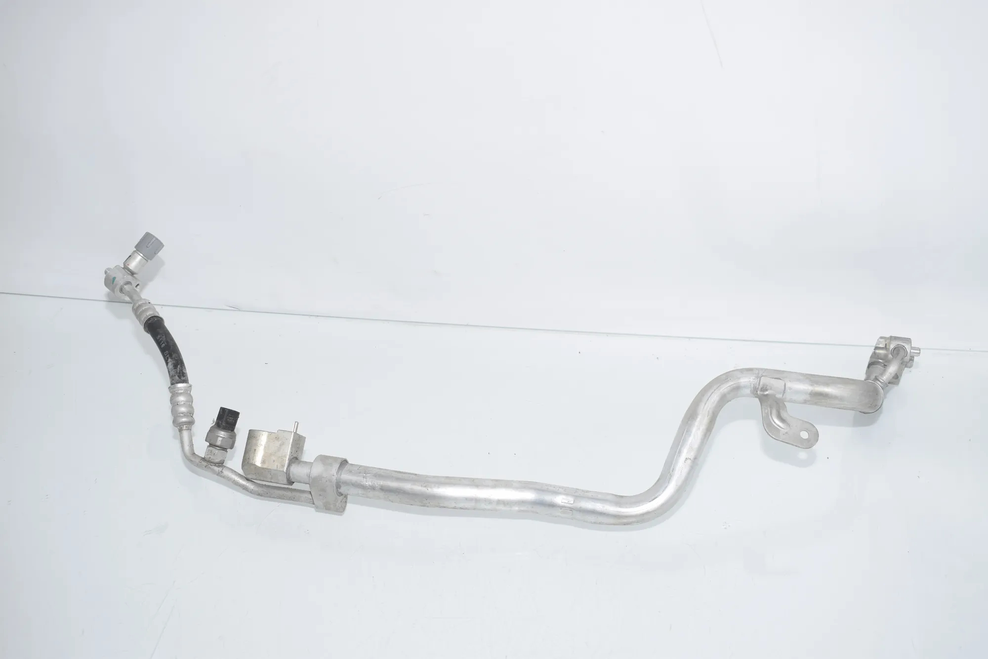 A/C Air Con Hose Pipe – OEM 9324796 · BMW 5 (G30) (2016 - -) 540 i 2017 – 2