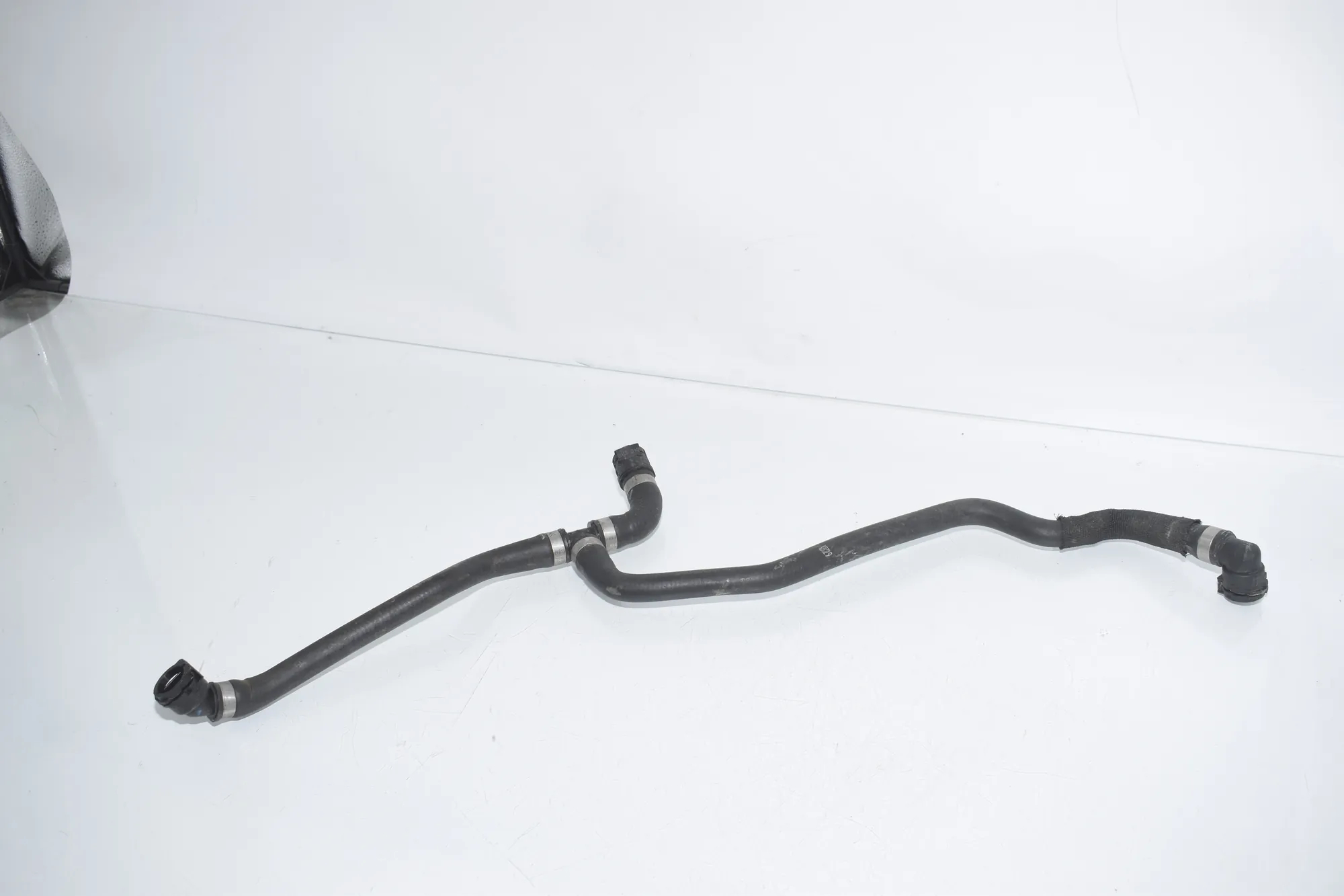 Coolant Hose Pipe – OEM 8602642 · BMW 5 (G30) (2016 - -) 540 i 2017 – 3