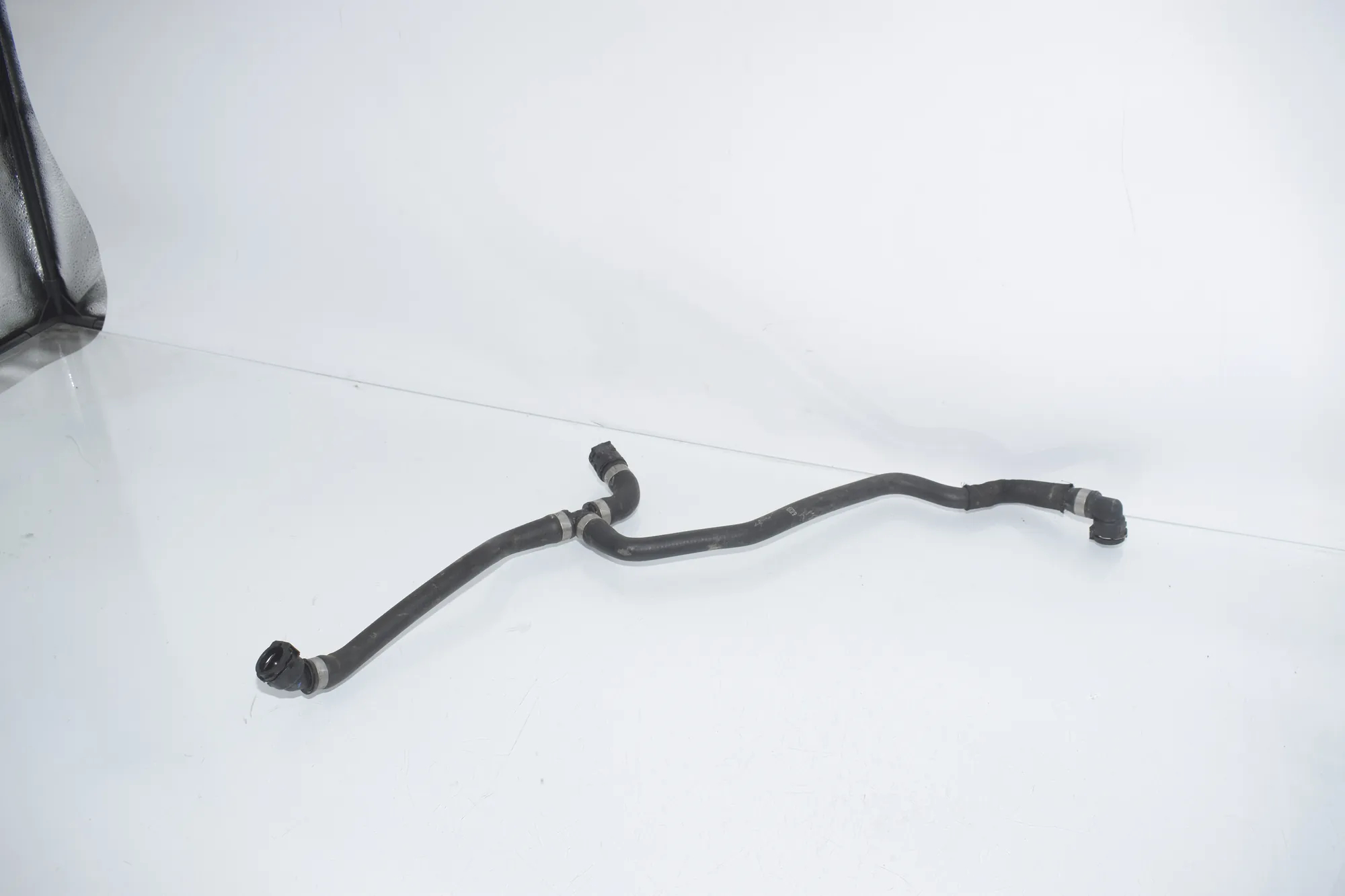 Coolant Hose Pipe – OEM 8602642 · BMW 5 (G30) (2016 - -) 540 i 2017