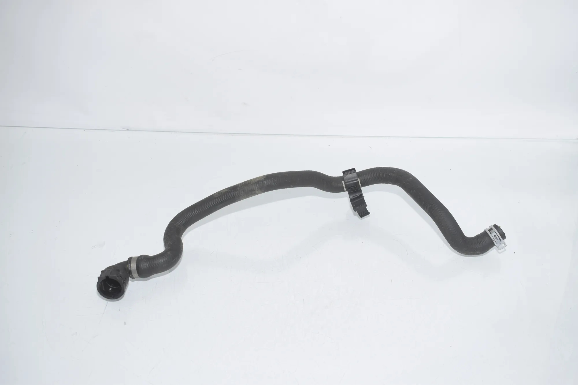 Coolant Hose Pipe – OEM 9299624 · BMW 5 (G30) (2016 - -) 540 i 2017