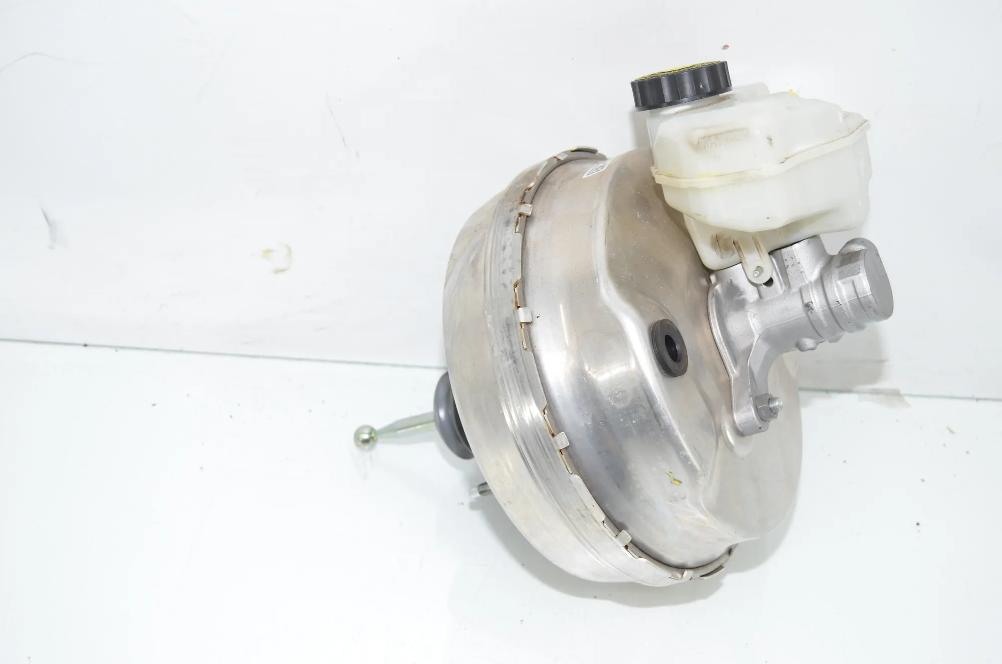 Brake Servo Booster – OEM 6861210 · BMW 5 (G30) (2016 - -) 540 i 2017 – 2