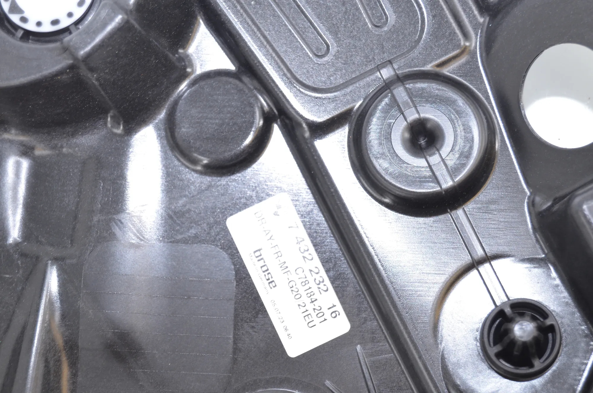 Front Right Door Window Regulator – OEM 7432232 · BMW 3 Touring (G21) (2019 - -) 320 i 2023 – 5
