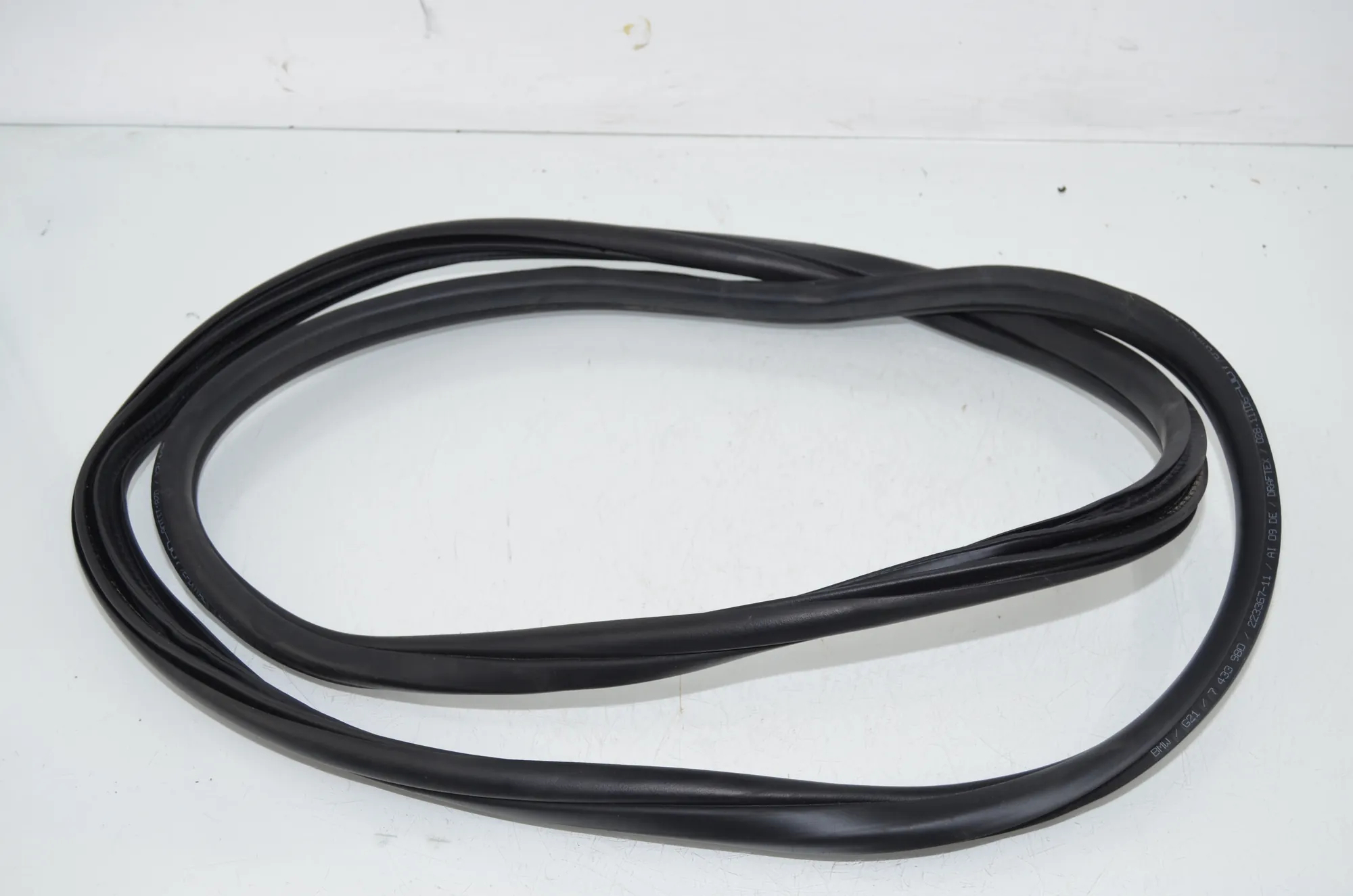 Rear Right Door Seal Rubber – OEM 7497914 · BMW 3 Touring (G21) (2019 - -) 320 i 2023 – 2