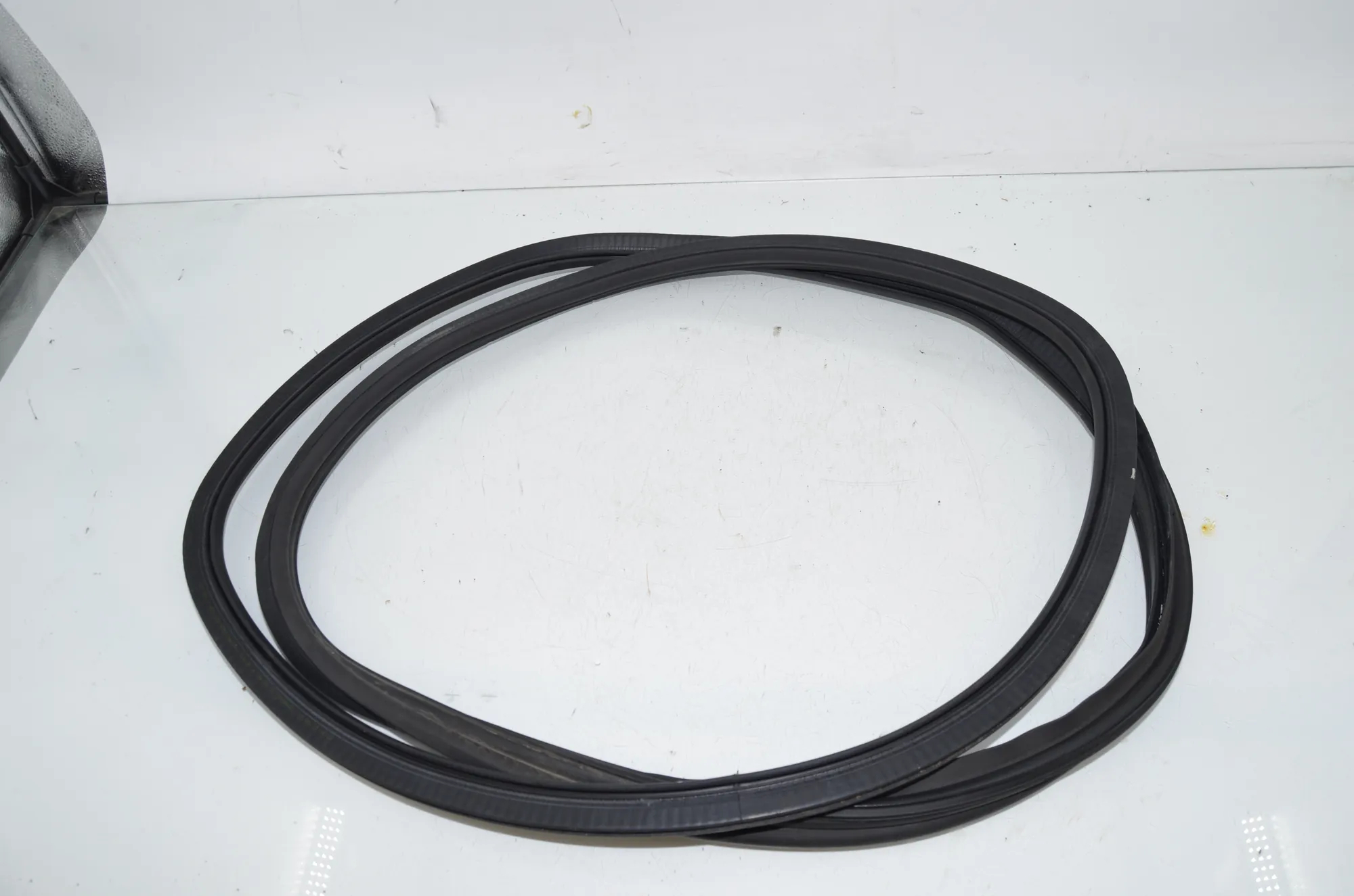 Tailgate Rubber Seal – OEM 8497196 · BMW 3 Touring (G21) (2019 - -) 320 i 2023 – 2