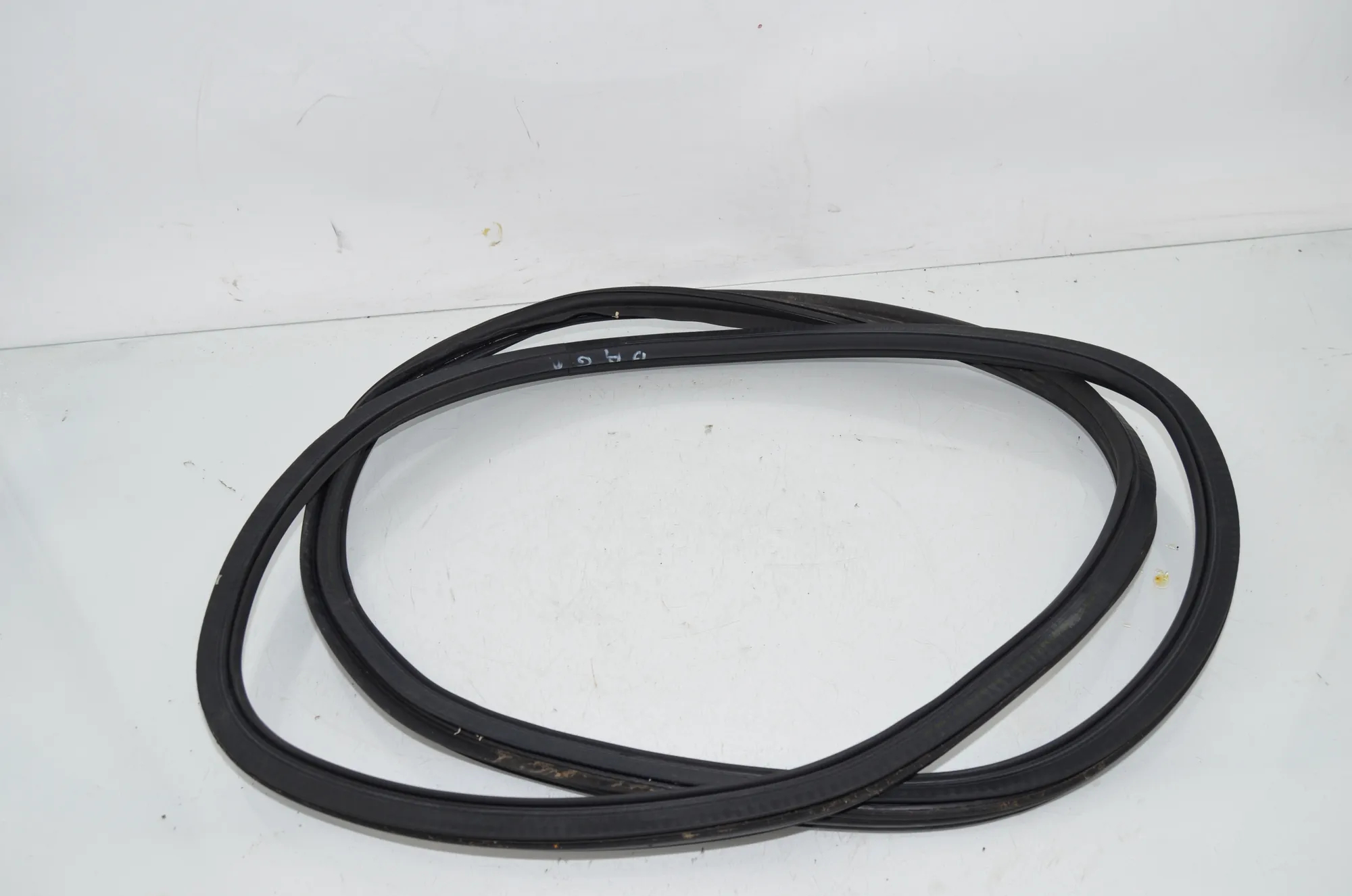 Tailgate Rubber Seal – OEM 8497196 · BMW 3 Touring (G21) (2019 - -) 320 i 2023