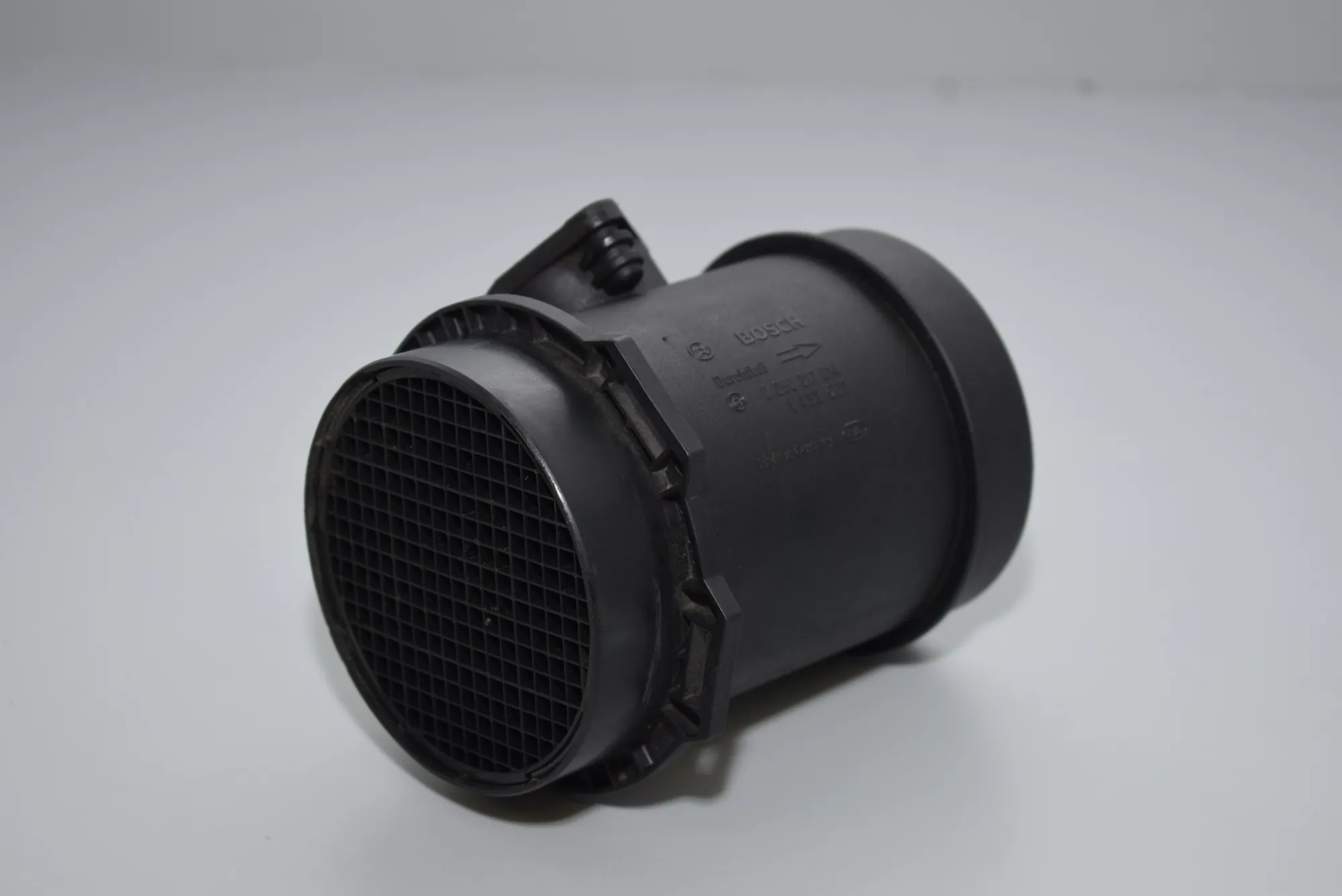 Mass Air Flow Sensor MAF – OEM 02802178141433567 · BMW X5 (E53) BMW X5 (E53) 4.6 is 2002