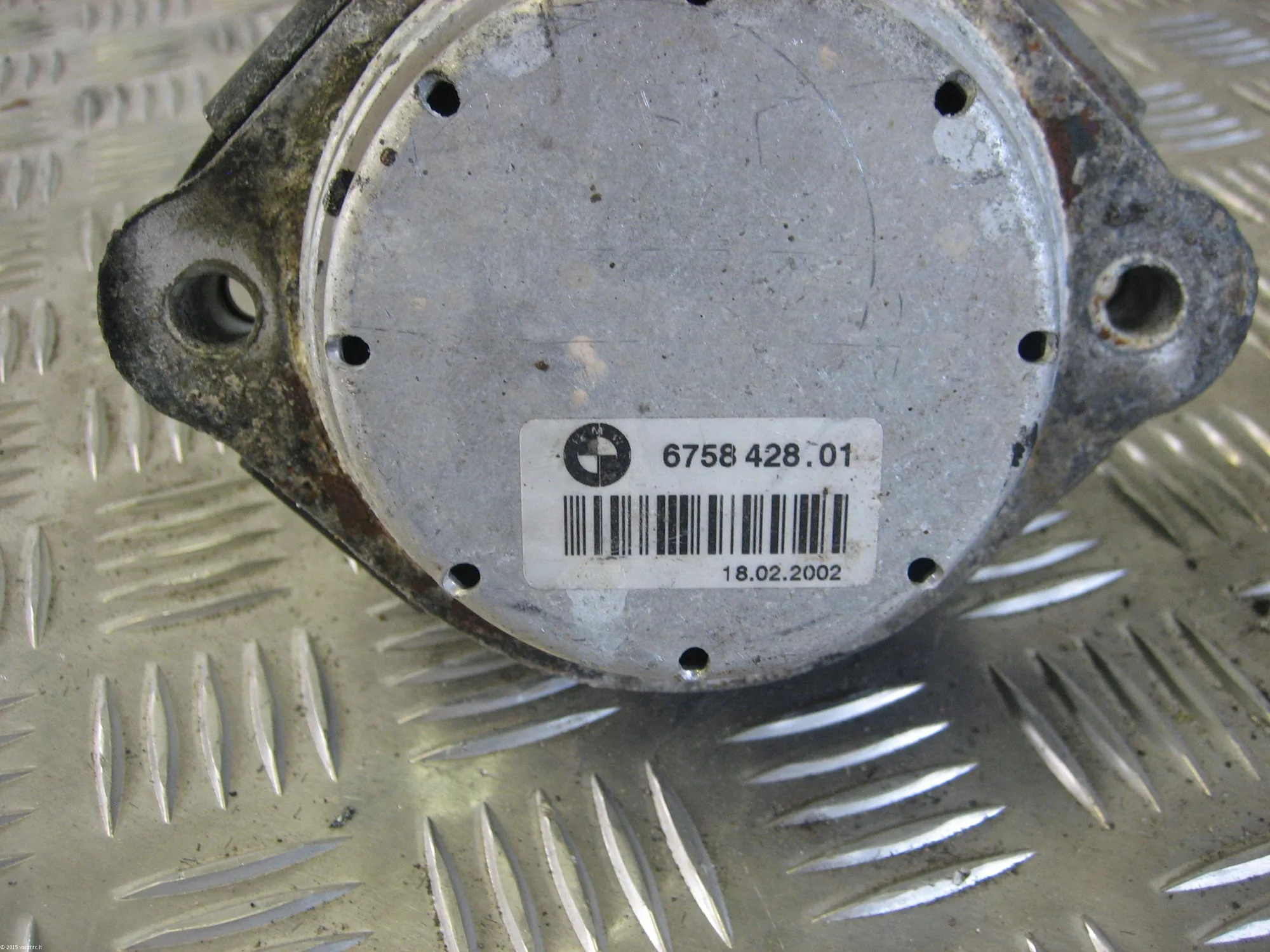 Right Side Engine Mount – OEM 6758428 · BMW X5 (E53) BMW X5 (E53) 2002 – 2