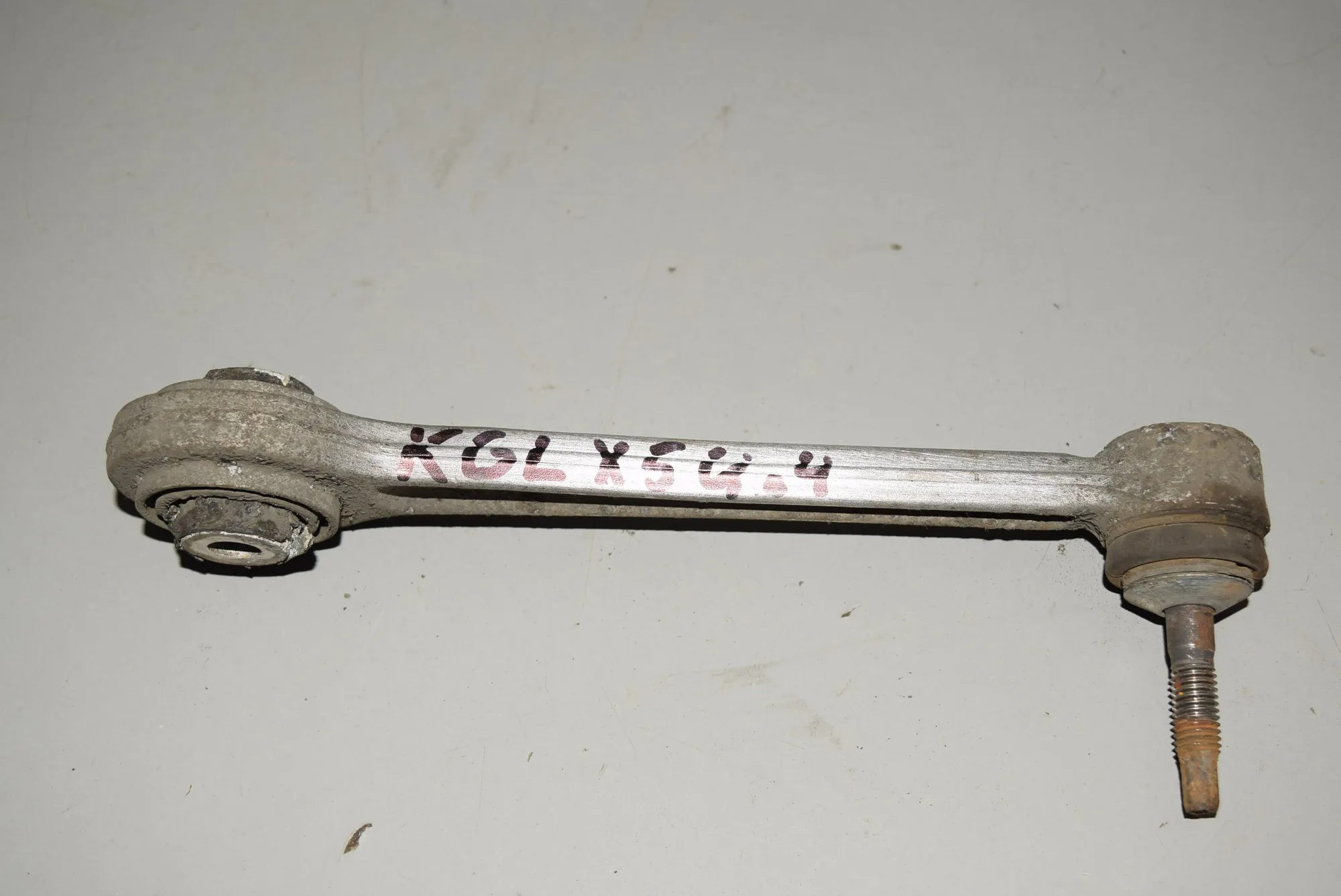 Rear Left Control Arm · BMW X5 (E53) BMW X5 (E53) 2001