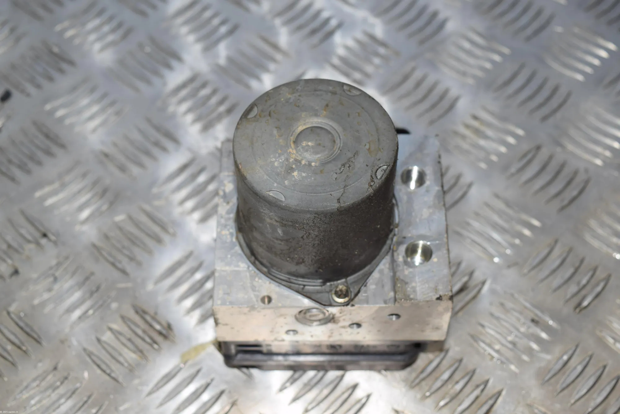 ABS Pump – OEM 6768646 · BMW 5 (E60) BMW 5 (E60) 2004 – 4