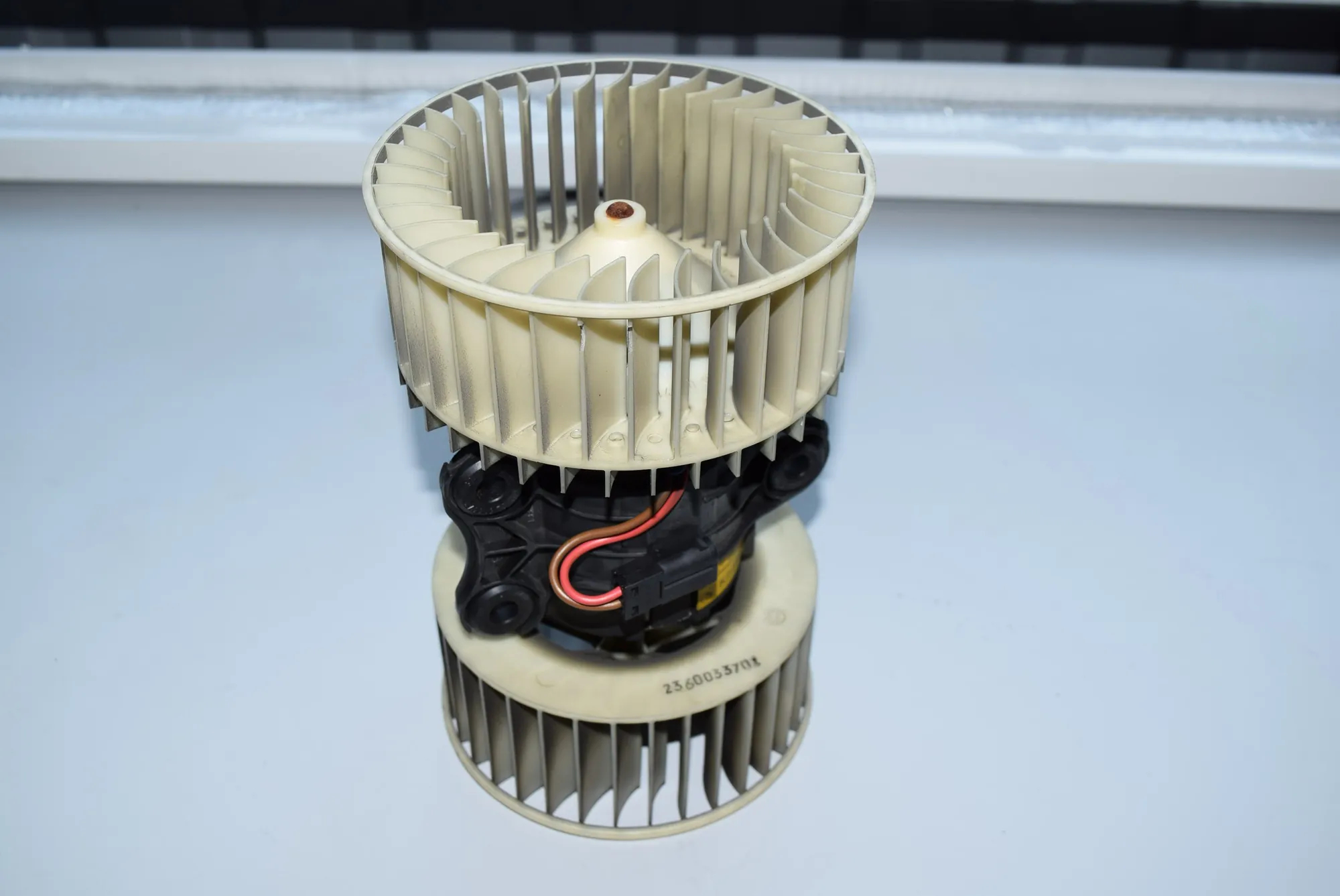 Heater Blower Fan – OEM 64118385558 · BMW 5 Touring (E39) 530 i 2000