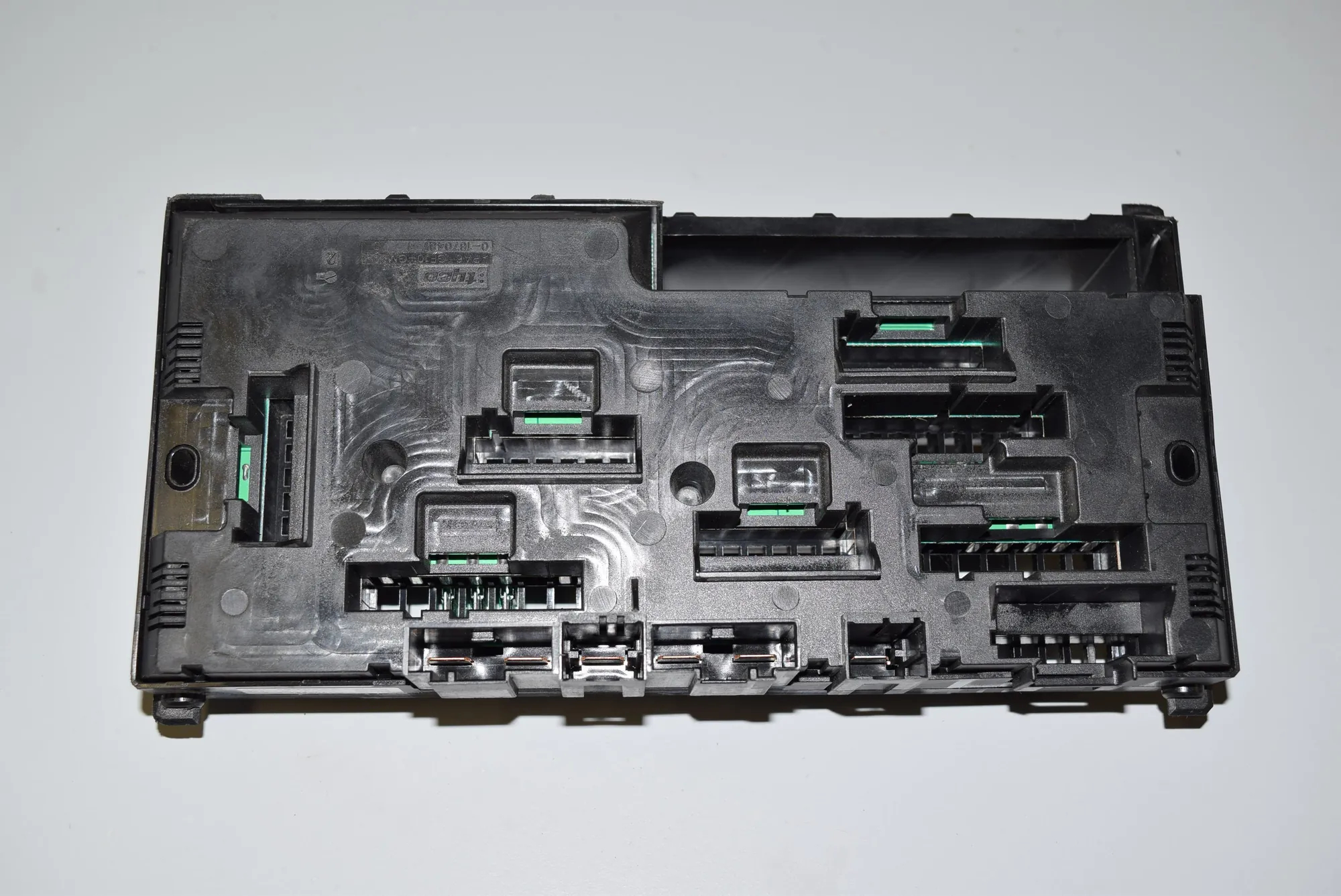 Fuse Box – OEM 9210861 · BMW 5 (F10) BMW 5 (F10) 2010 – 3