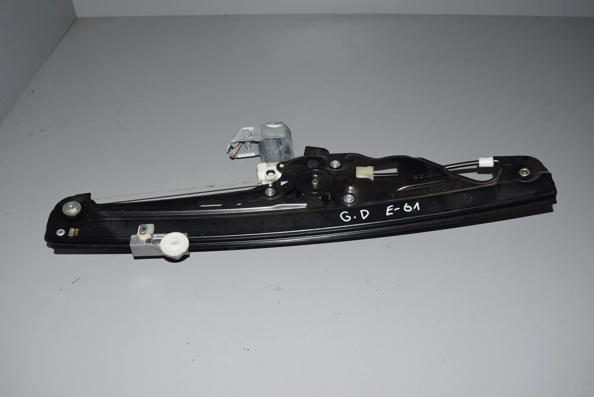 Rear Right Door Window Regulator · BMW 5 Touring (E61) 530 d 2005