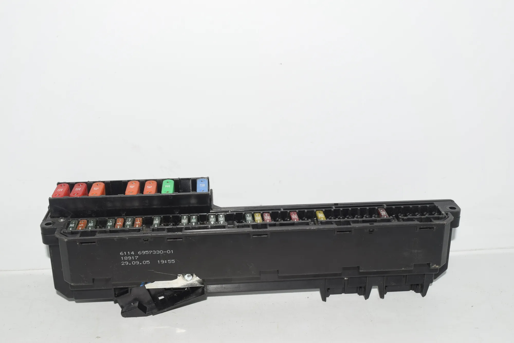 Fuse Box – OEM 6957330 · BMW 5 Touring (E61) 530 d 2005 – 4
