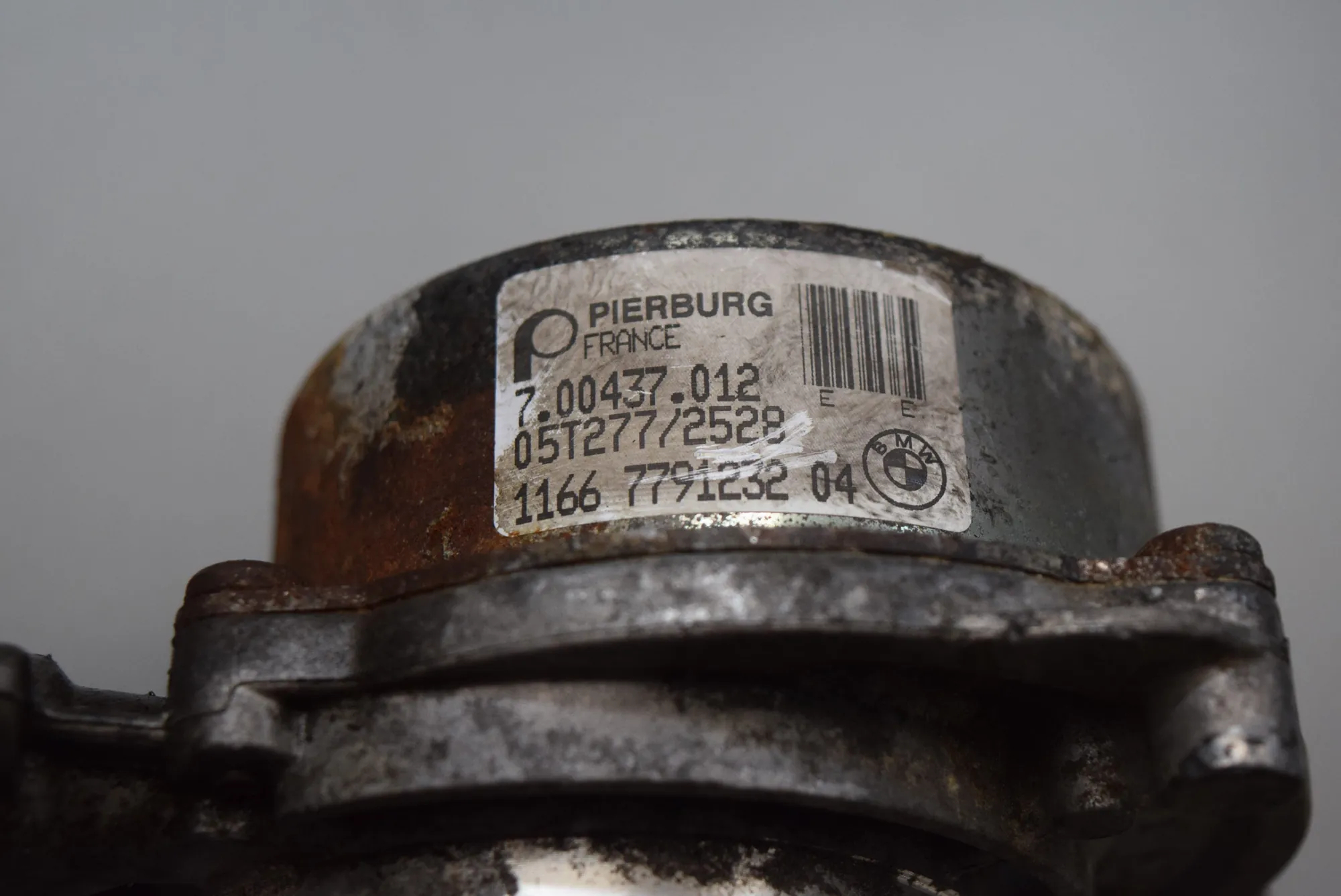 Vacuum Pump – OEM 7791232 · BMW 5 Touring (E61) 530 d 2005 – 4