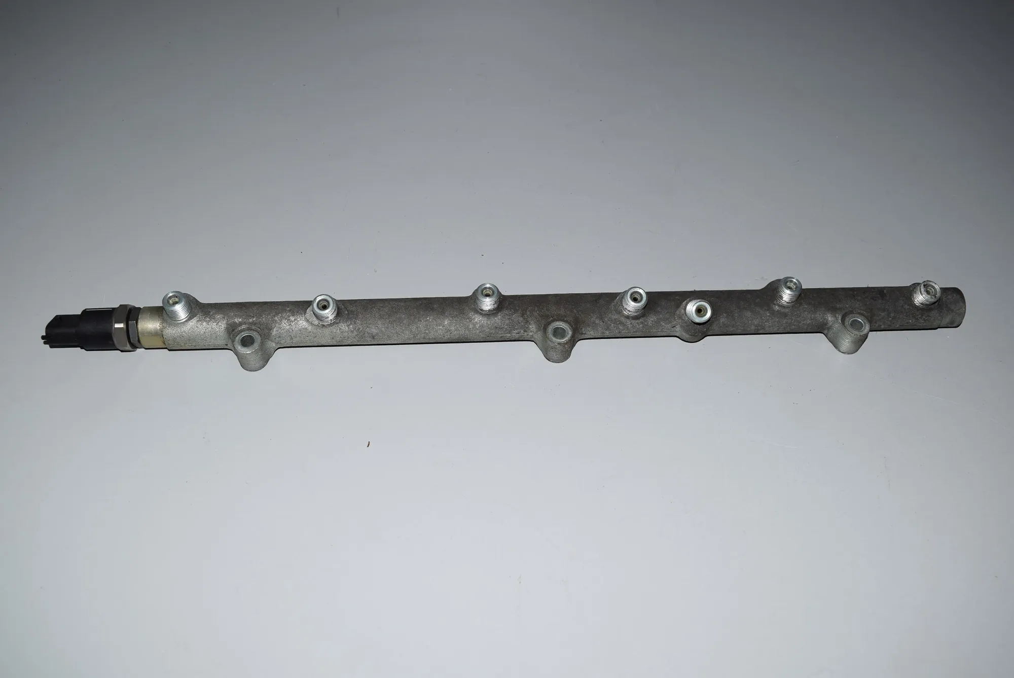 Fuel Rail – OEM 0445216002 · BMW 5 (E39) 530 d 2001