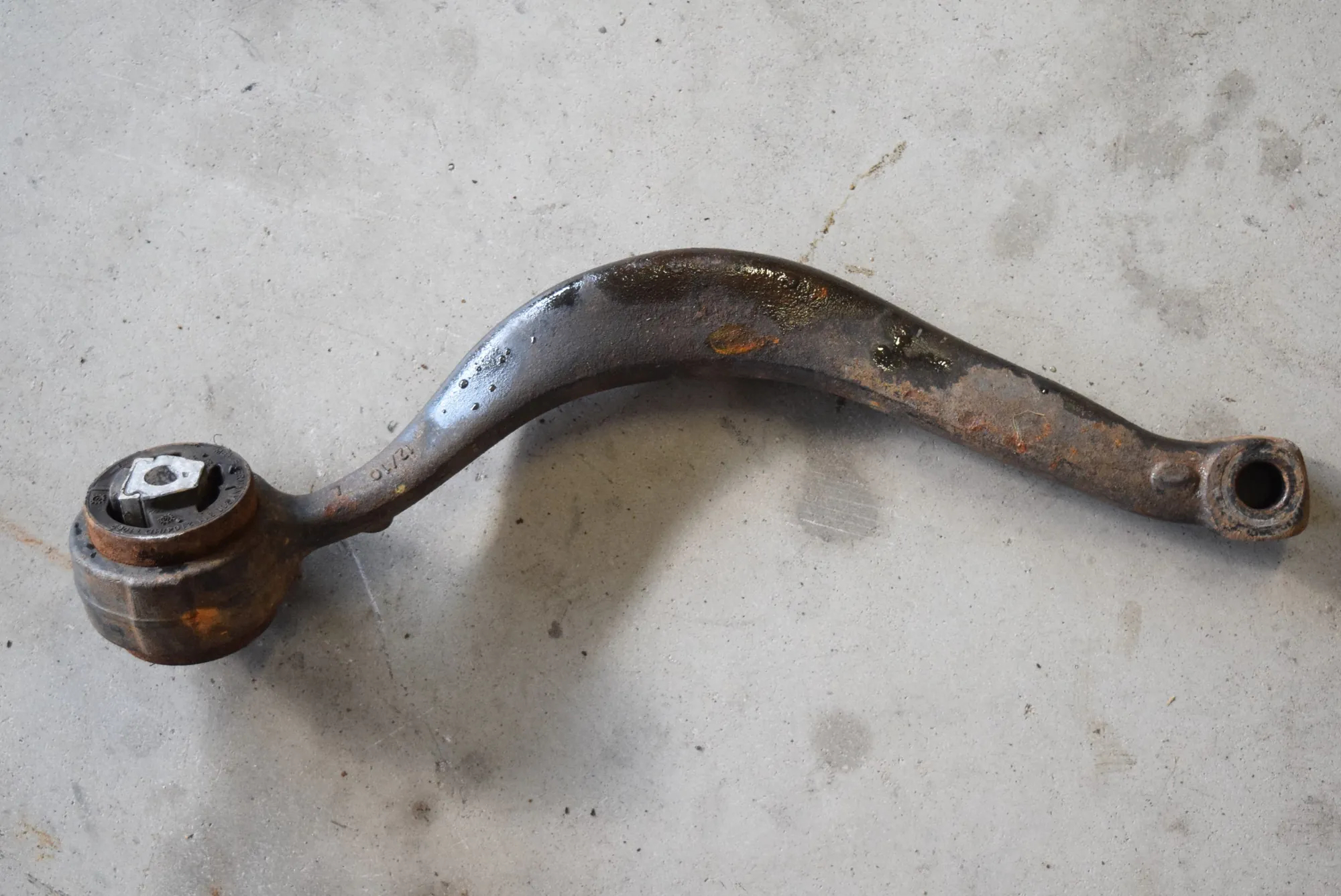 Front Left Curved Control Arm · BMW X5 (E53) 4.8 is 2004 – 2