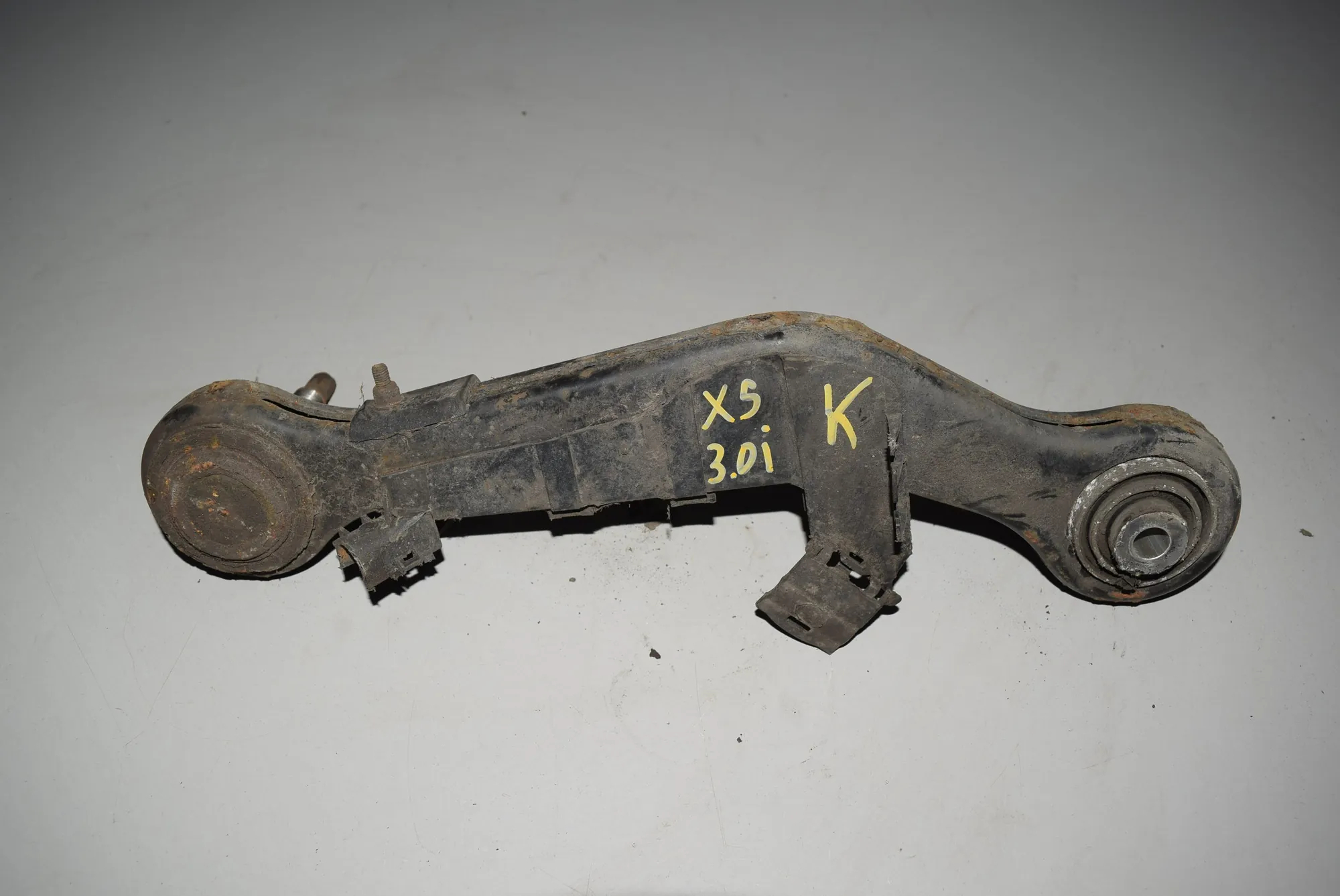 Rear Left Control Arm · BMW X5 (E53) 3.0 i 2004