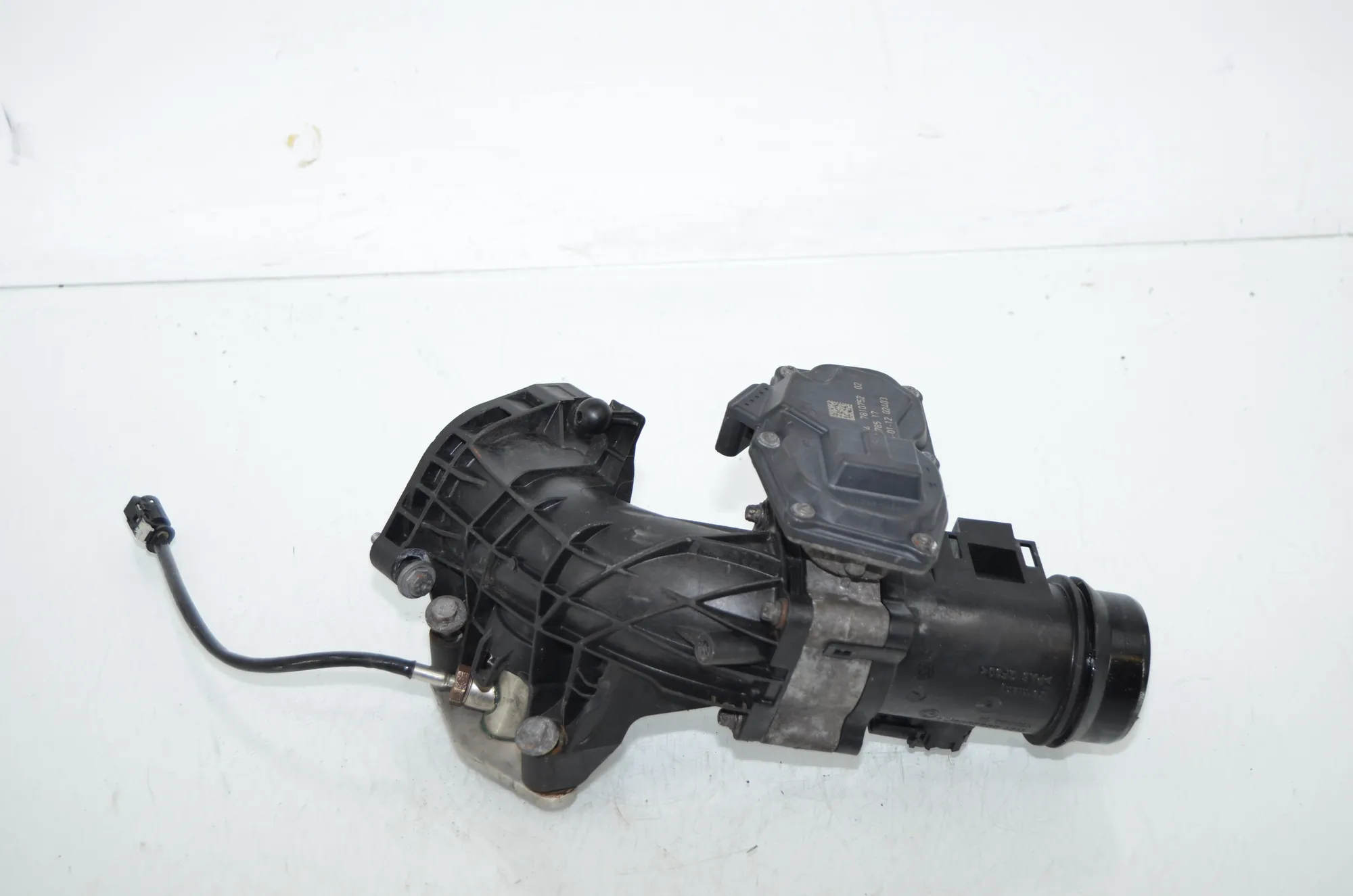 Throttle Body – OEM 7810752 · BMW 5 Touring (F11) 530 d xDrive 2012