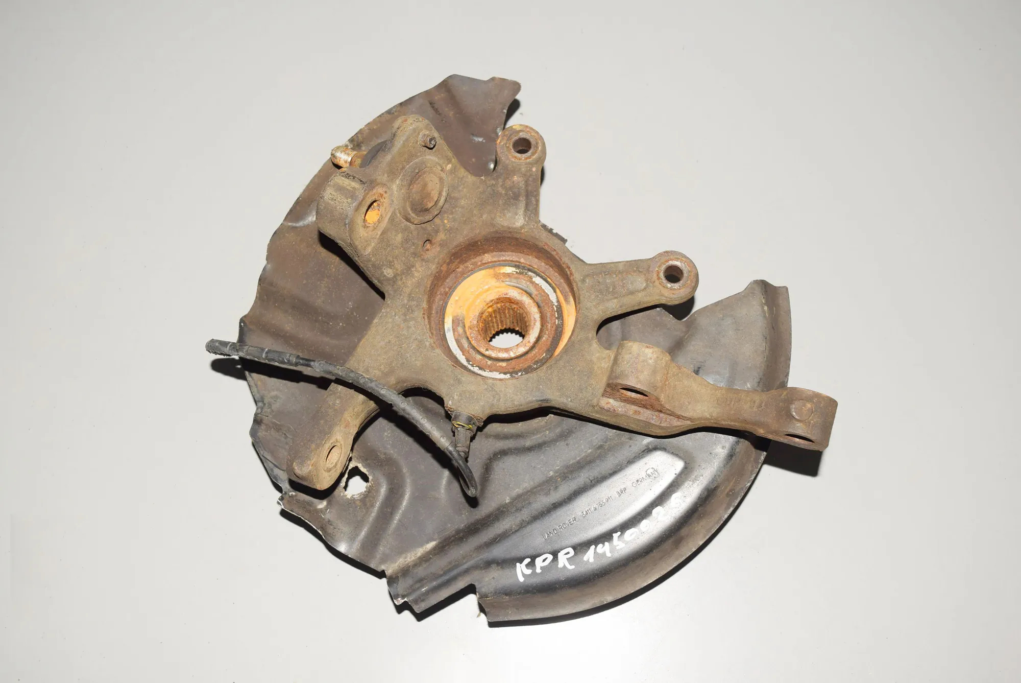 Front Left Wheel Hub · LAND ROVER RANGE ROVER III (L322) 4.4 4x4 2002 – 2