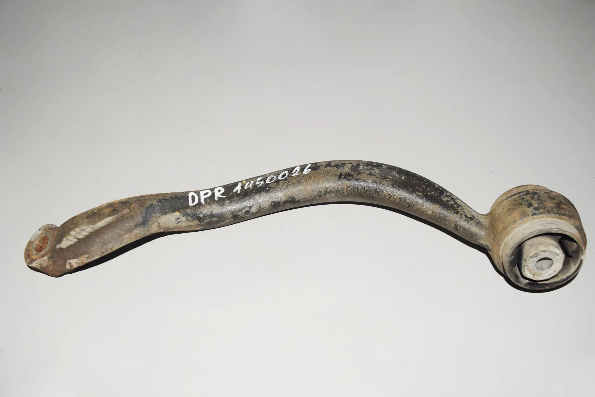Front Right Curved Control Arm · LAND ROVER RANGE ROVER III (L322) 4.4 4x4 2002