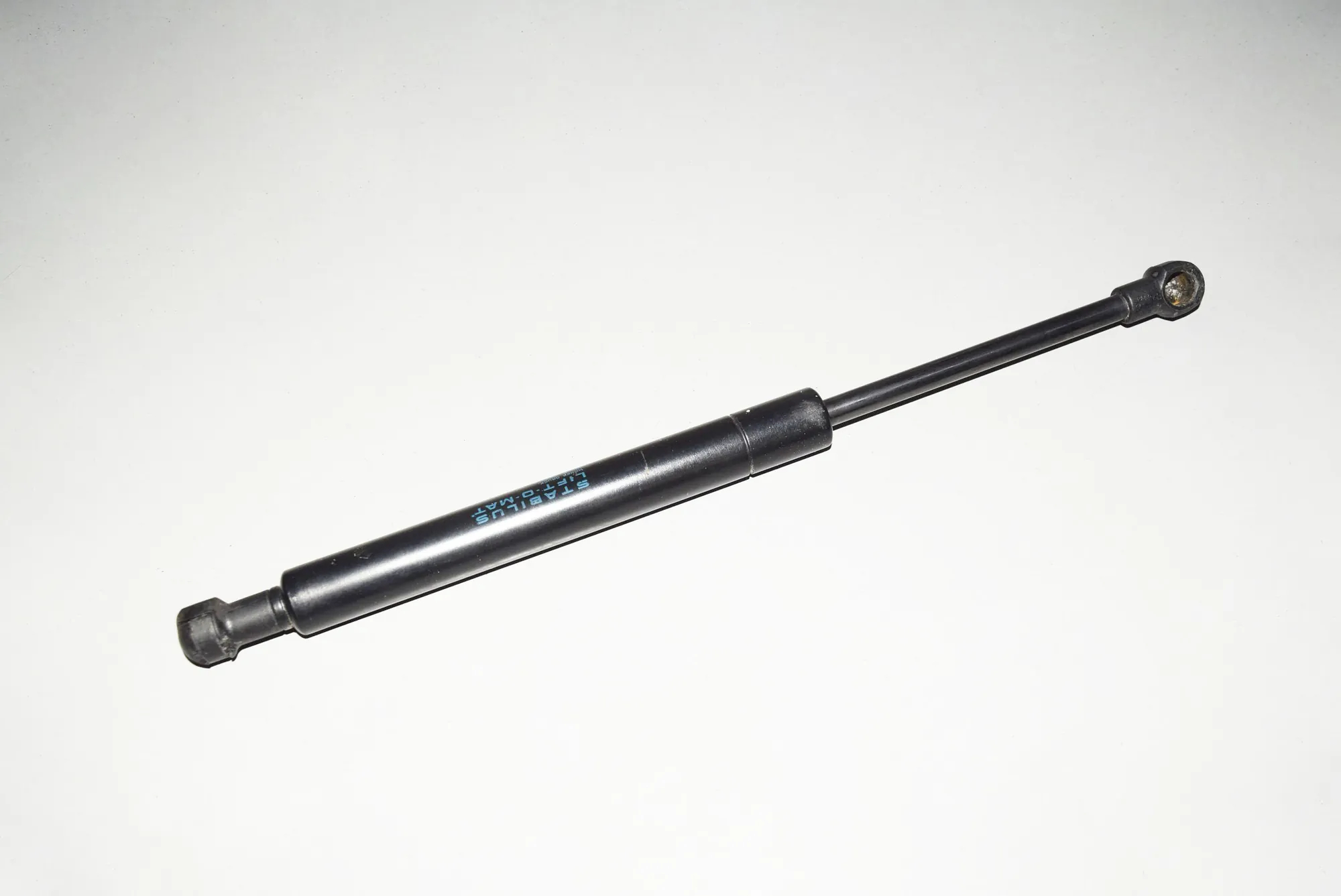 Front Left Bonnet Strut – OEM BKK760010 · LAND ROVER RANGE ROVER III (L322) 4.4 4x4 2002