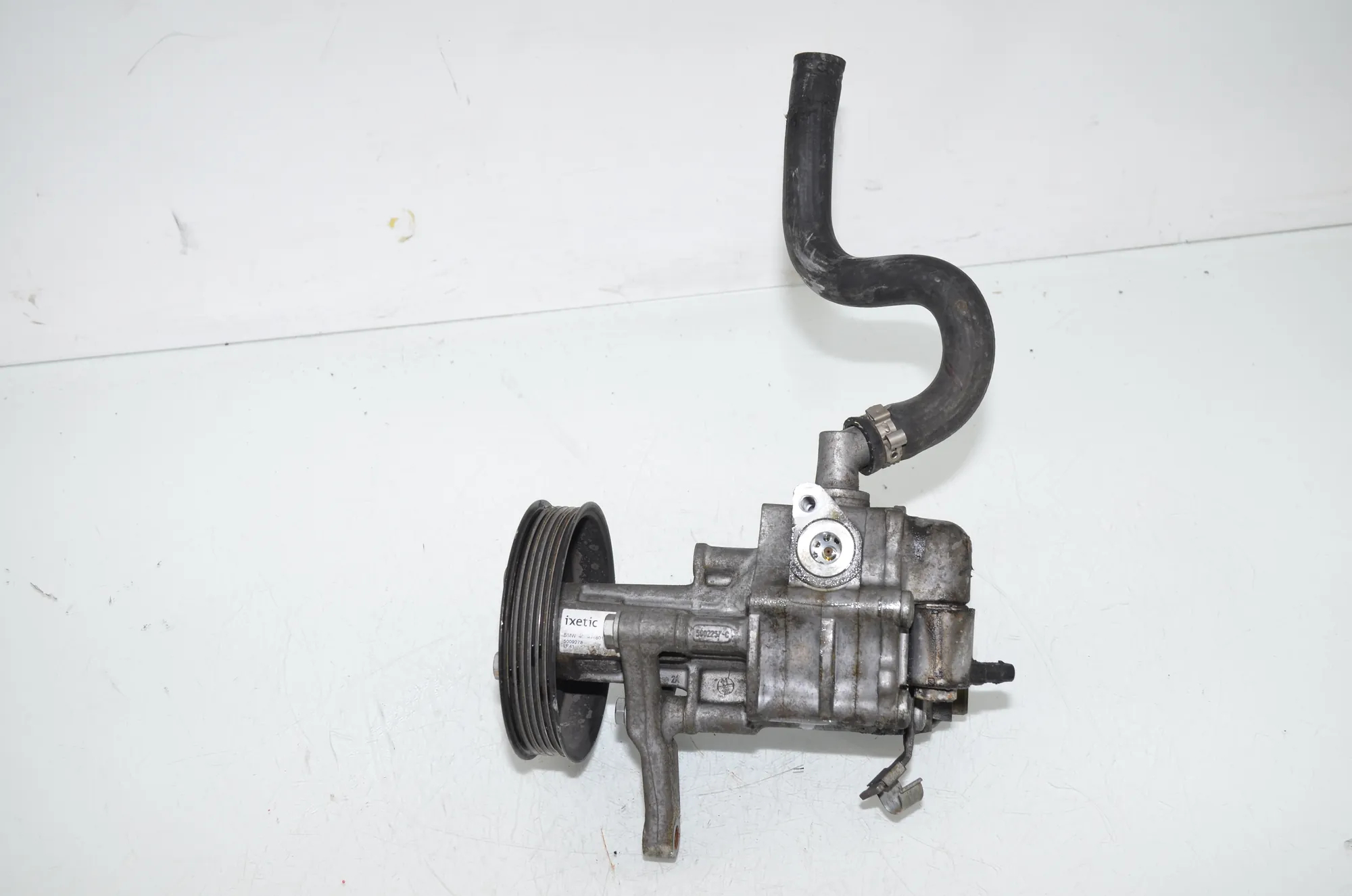 Power Steering Pump – OEM 6867159 · BMW 5 Touring (F11) 530 d xDrive 2012 – 2