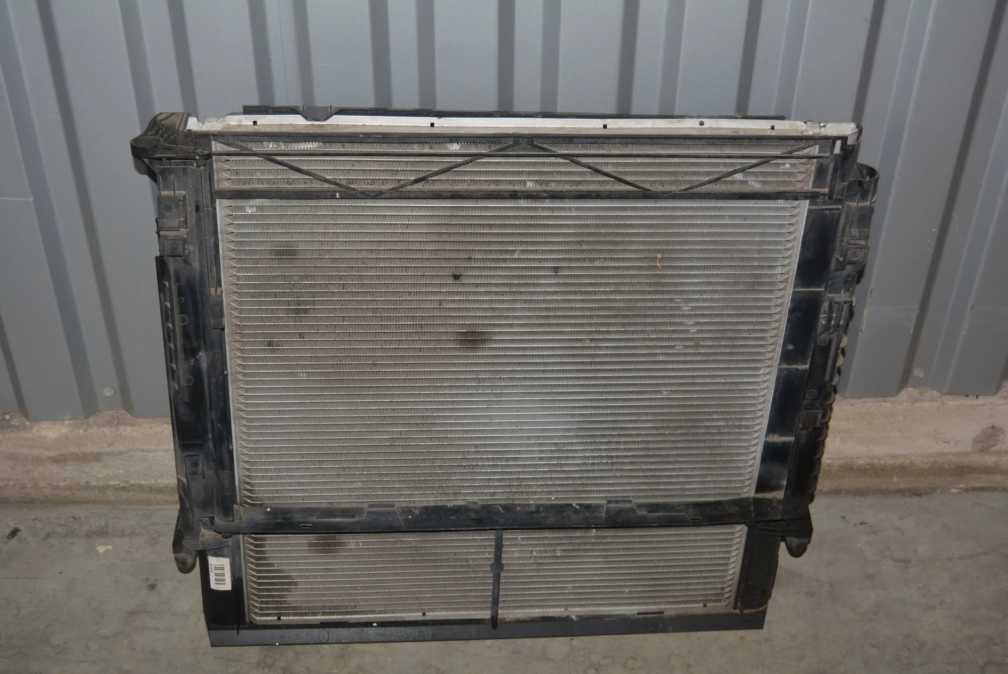 Cooling Radiator – OEM 0000 · LAND ROVER RANGE ROVER III (L322) 4.4 4x4 2002 – 2