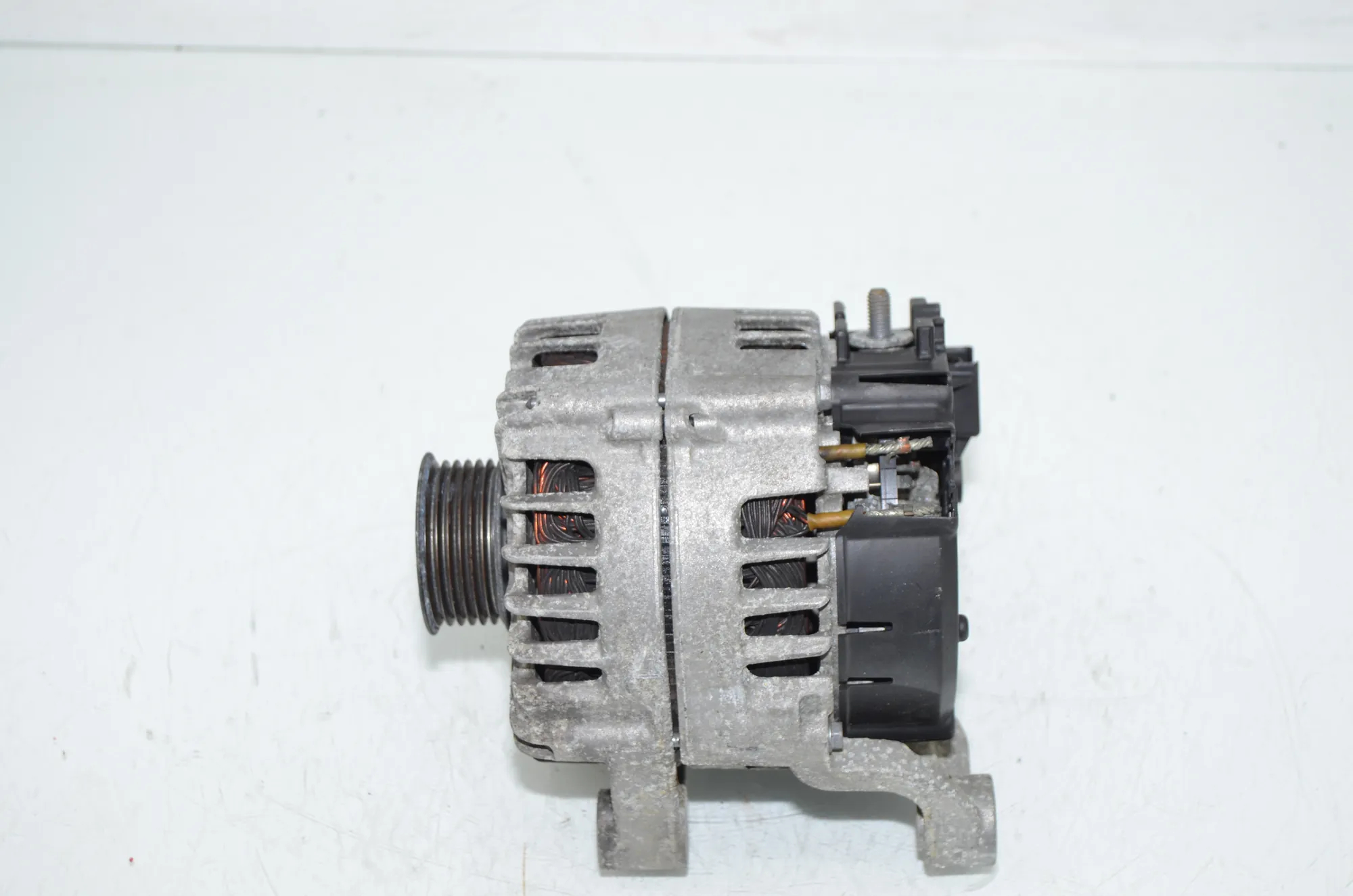 Alternator Generator – OEM 8515754 · BMW 5 Touring (F11) 530 d xDrive 2012 – 2