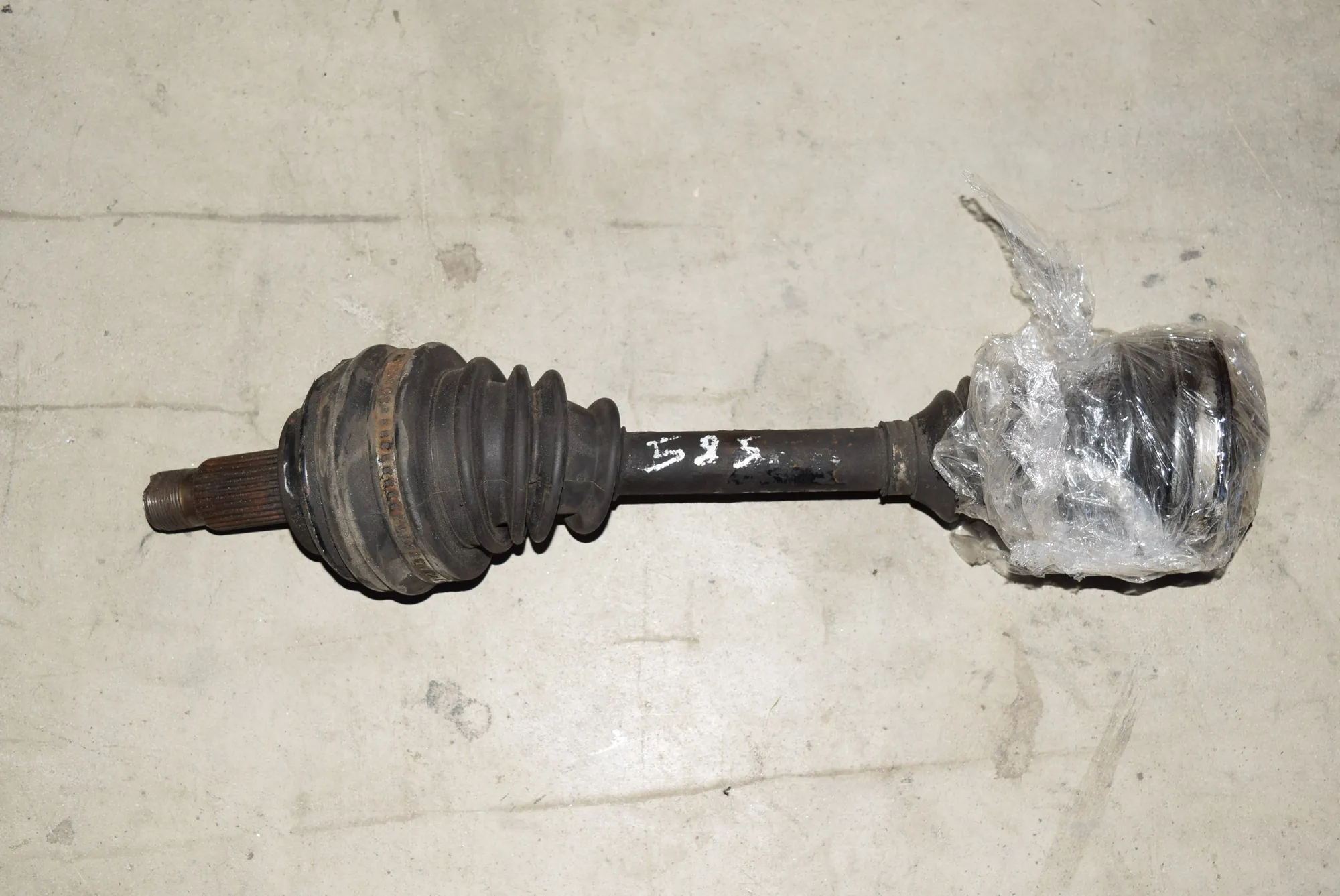 Front Left Driveshaft · BMW X5 (E53) 4.6 is 2003 – 2