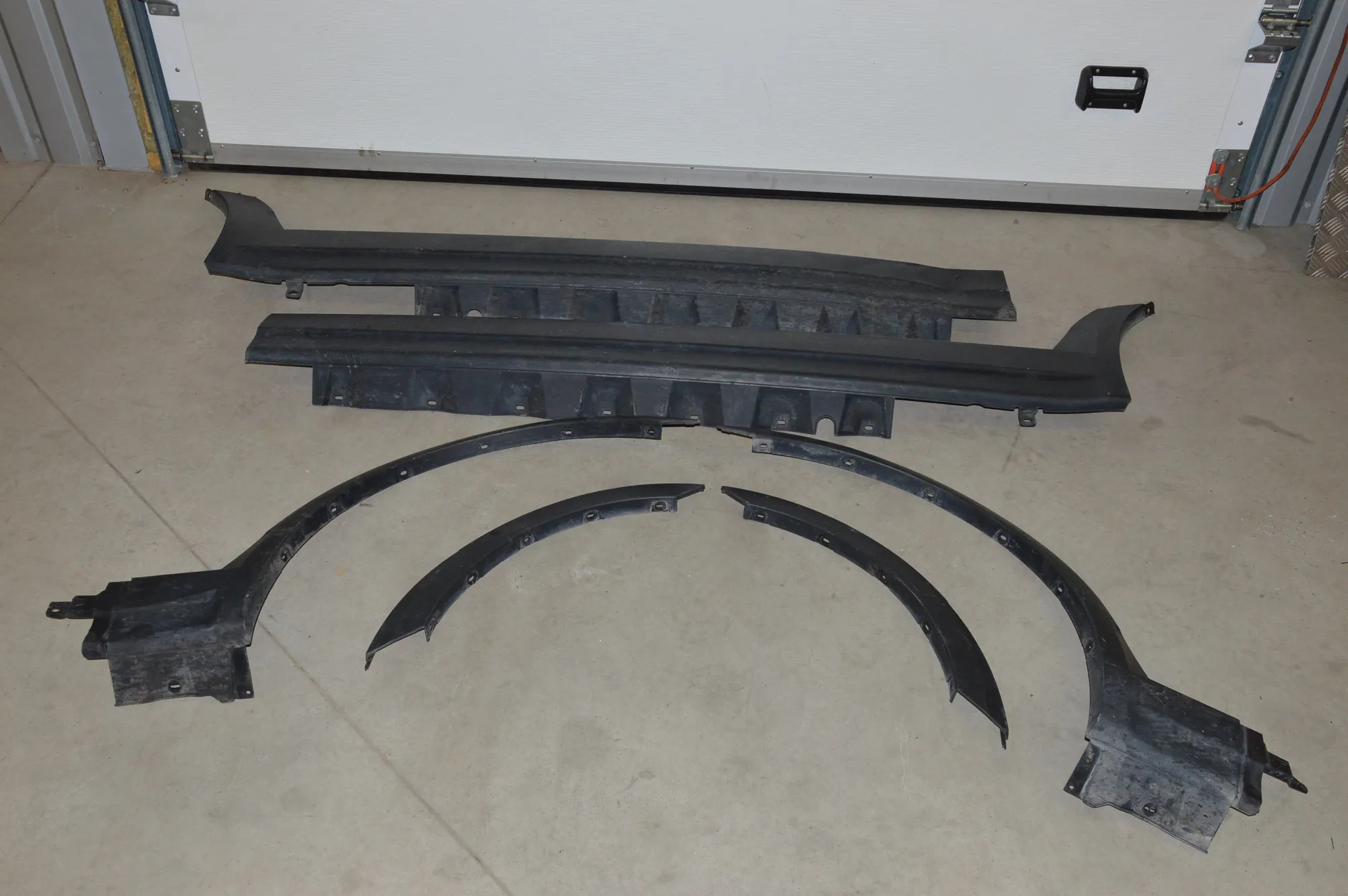 Right Side Plastic Sideskirt Cover – OEM 51713330866 · BMW X3 (E83) 3.0 d 2005 – 3