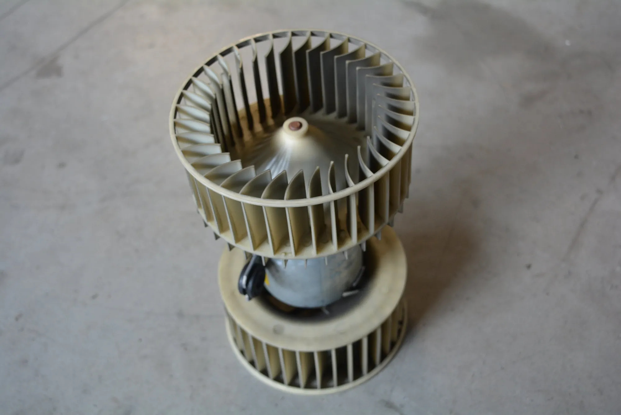 Heater Blower Fan – OEM 8372493 · BMW 5 Touring (E39) 530 d 1999