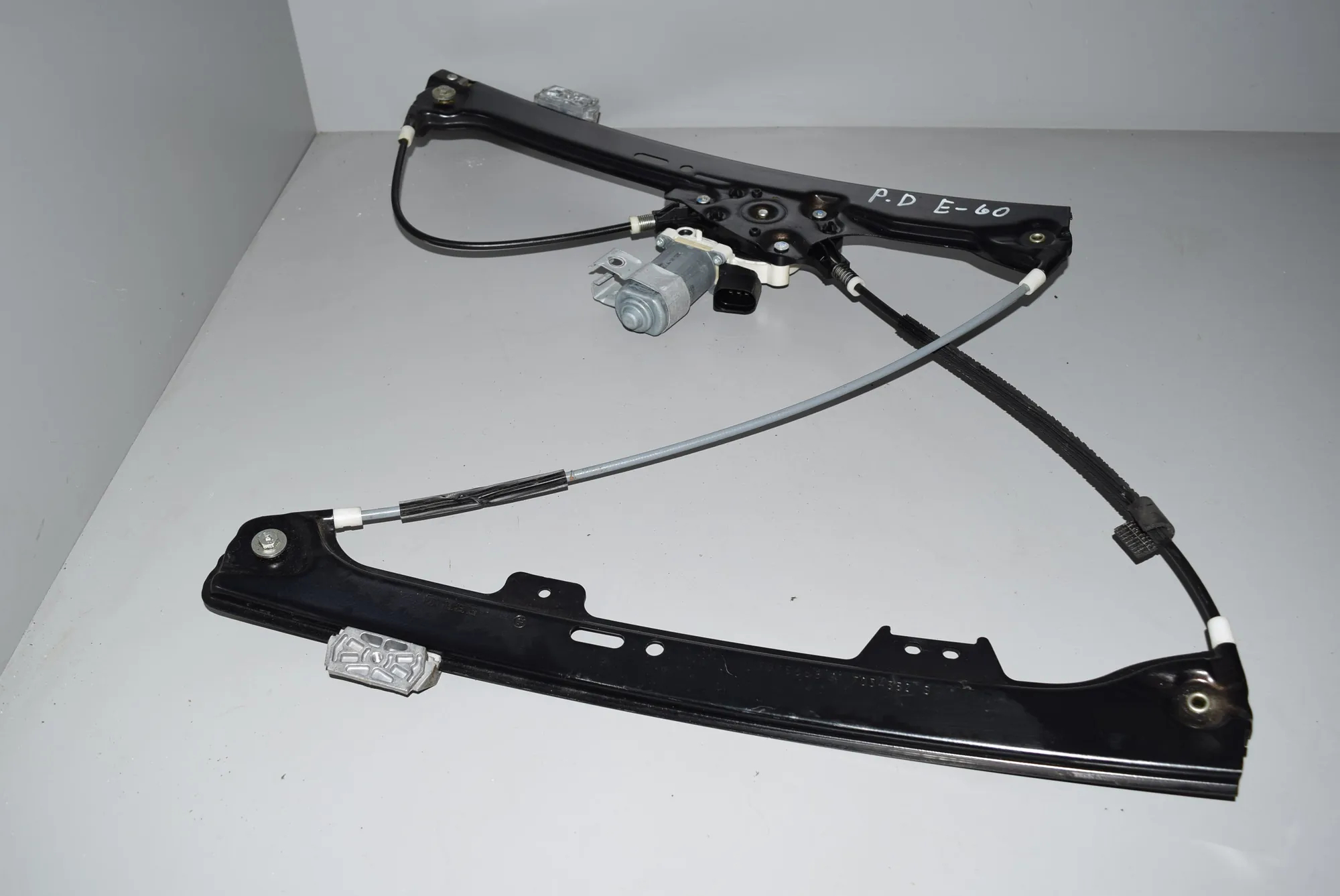 Front Right Door Window Regulator – OEM 7034352 · BMW 5 (E60) 530 i 2005 – 2