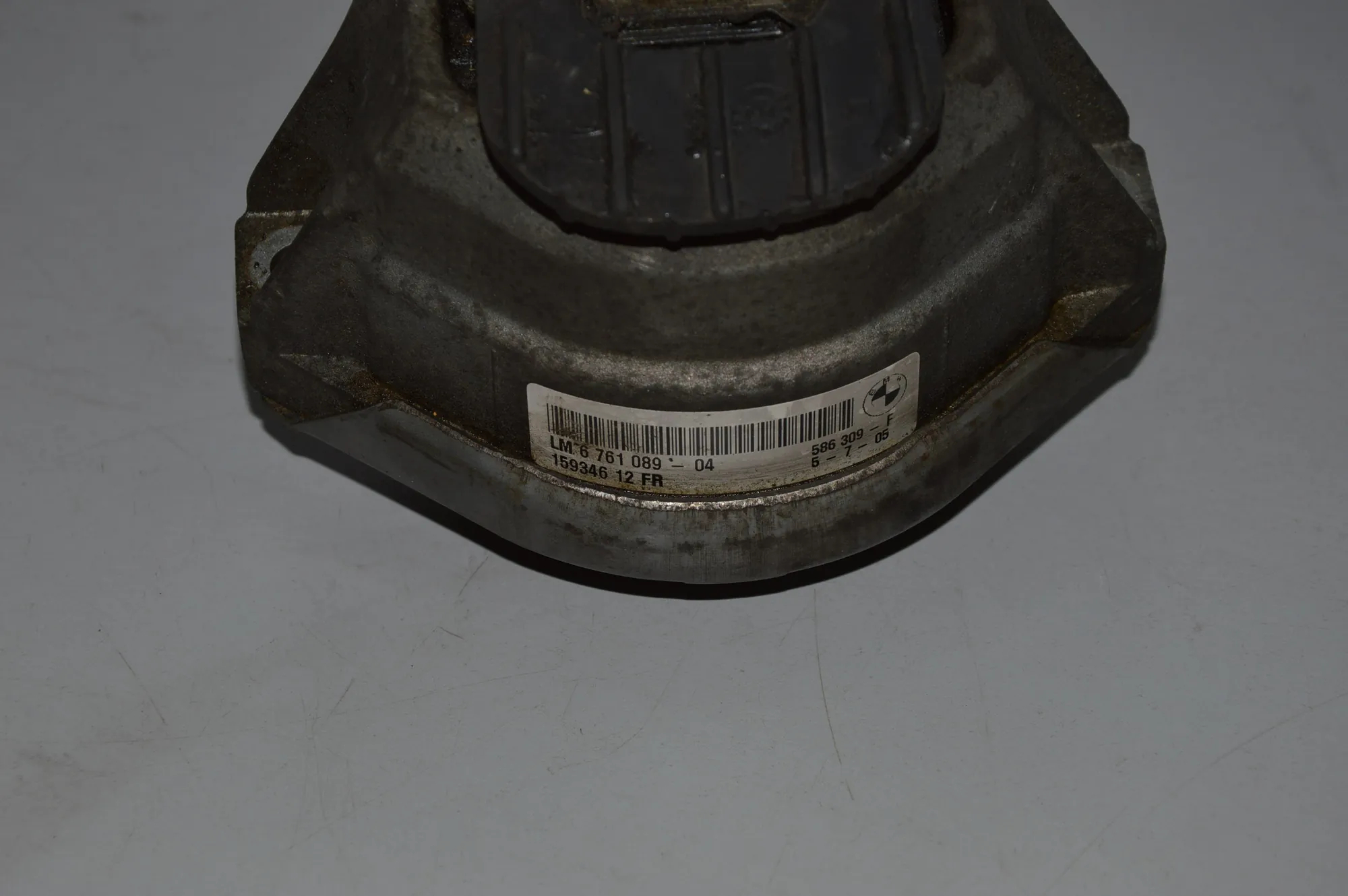 Left Side Engine Mount – OEM 6761089 · BMW 5 (E60) 530 i 2005 – 2