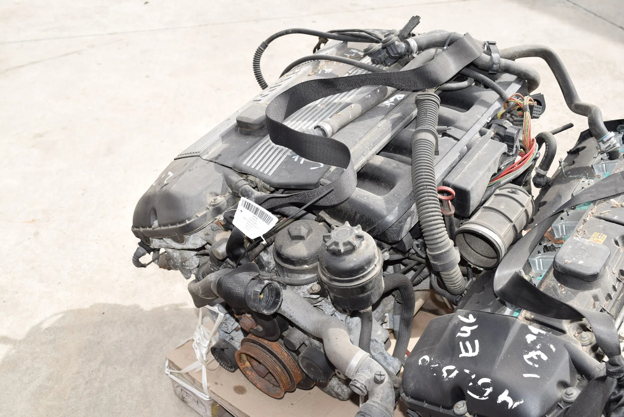 Engine Motor – OEM M52B20206S4 · BMW 5 (E39) BMW 5 (E39) 520 i 1999 – 5