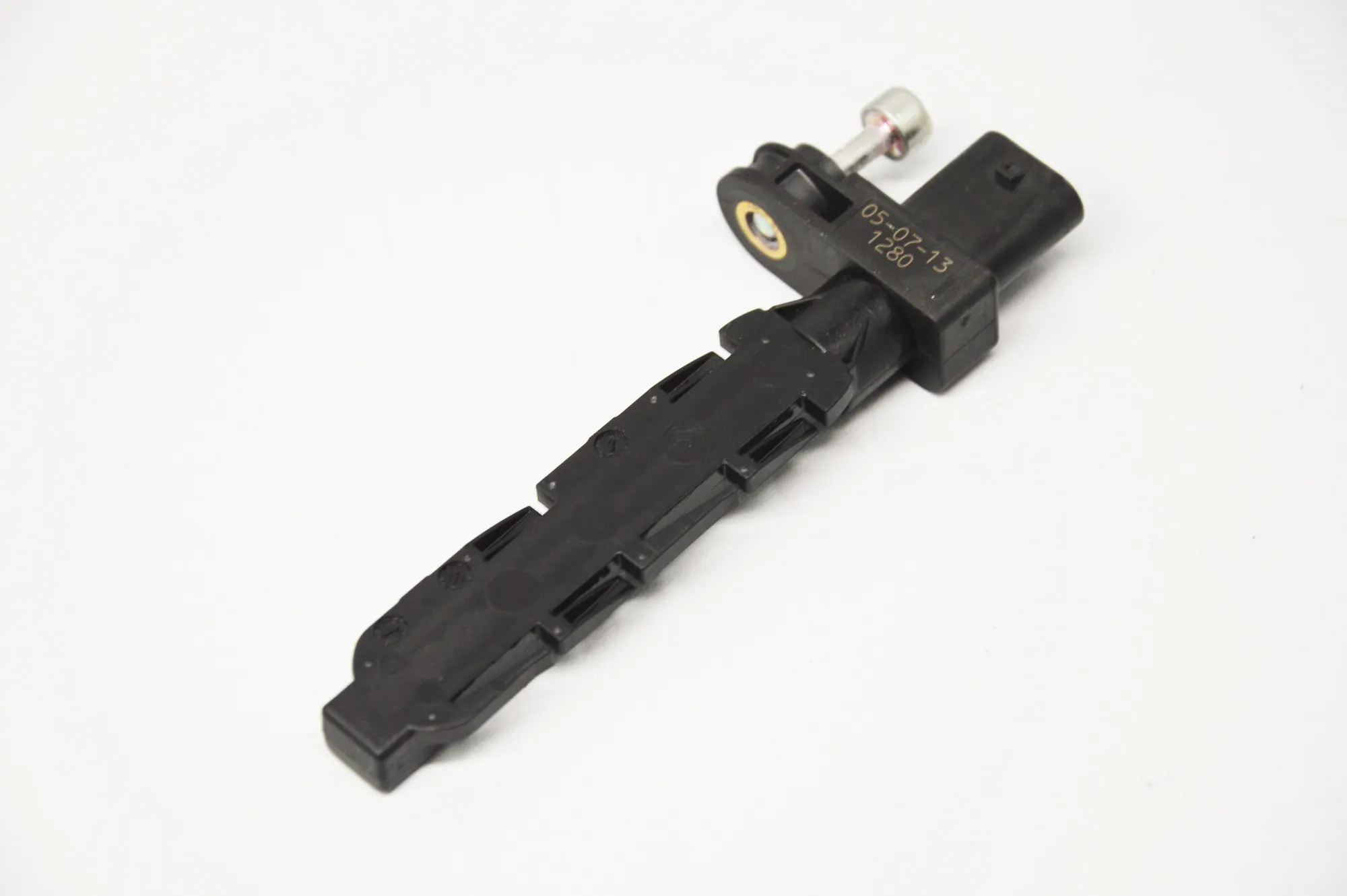 Camshaft Position Sensor – OEM 7805188 · BMW 3 (F30, F80) BMW 3 (F30, F80) 320 d 2013 – 3