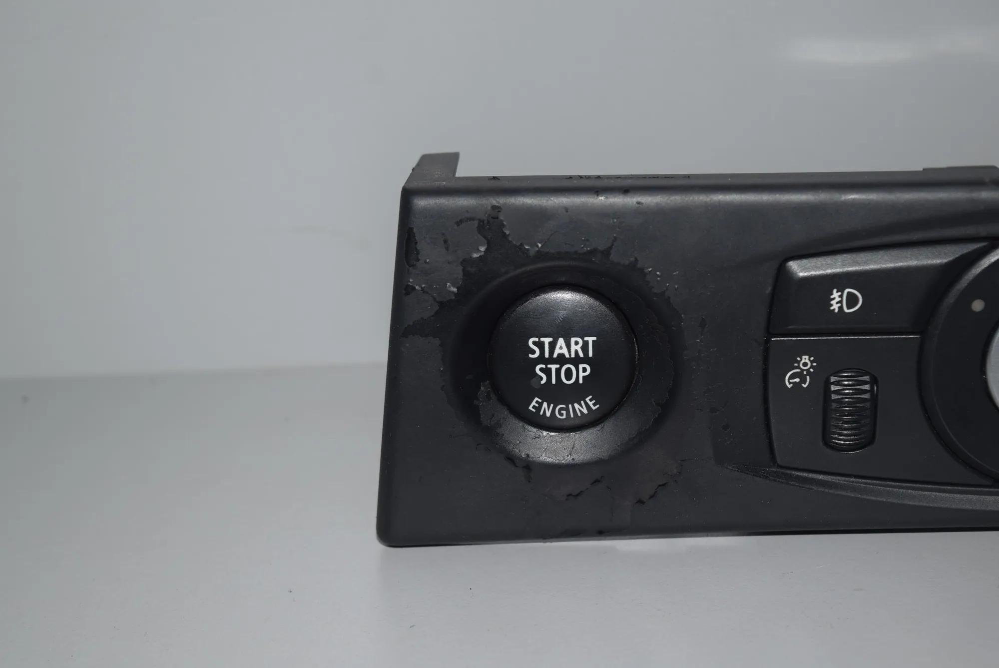Headlight Switch Control Unit – OEM 6988555 · BMW 5 (E60) 520 d 2008 – 4